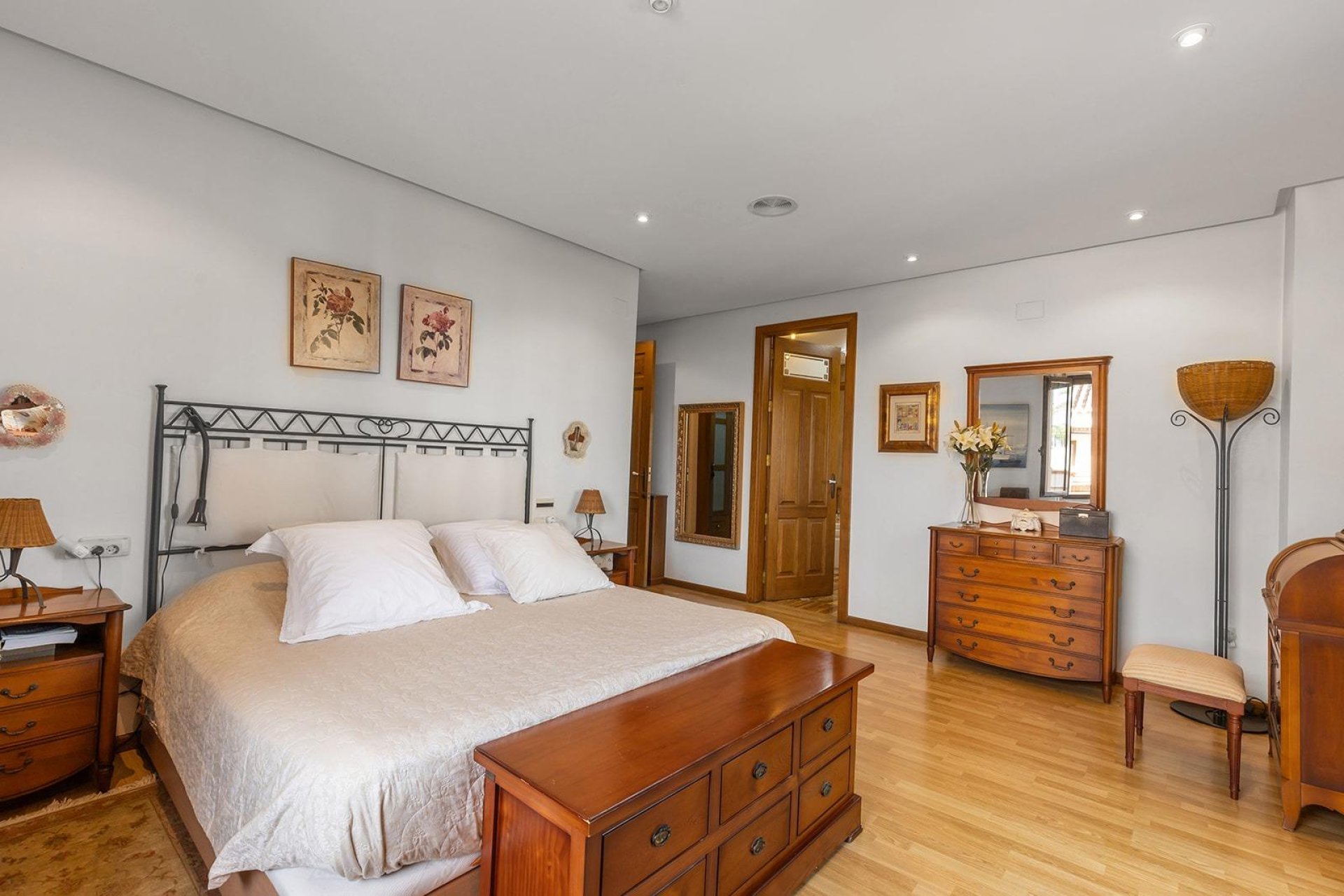 Használt Ingatlanok - Villa -
Torrevieja - La Veleta