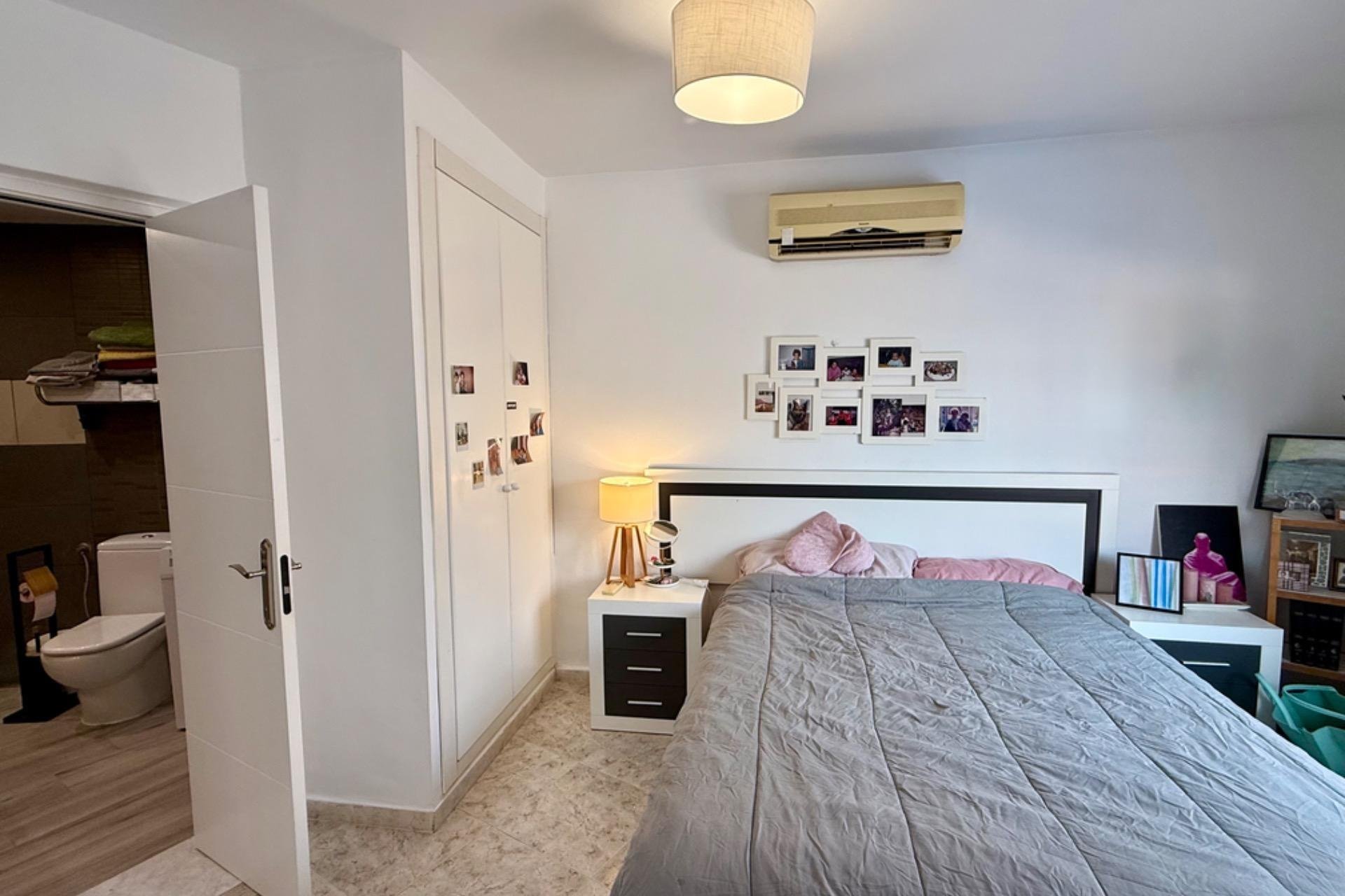 Használt Ingatlanok - Villa -
Torrevieja - Los Frutales