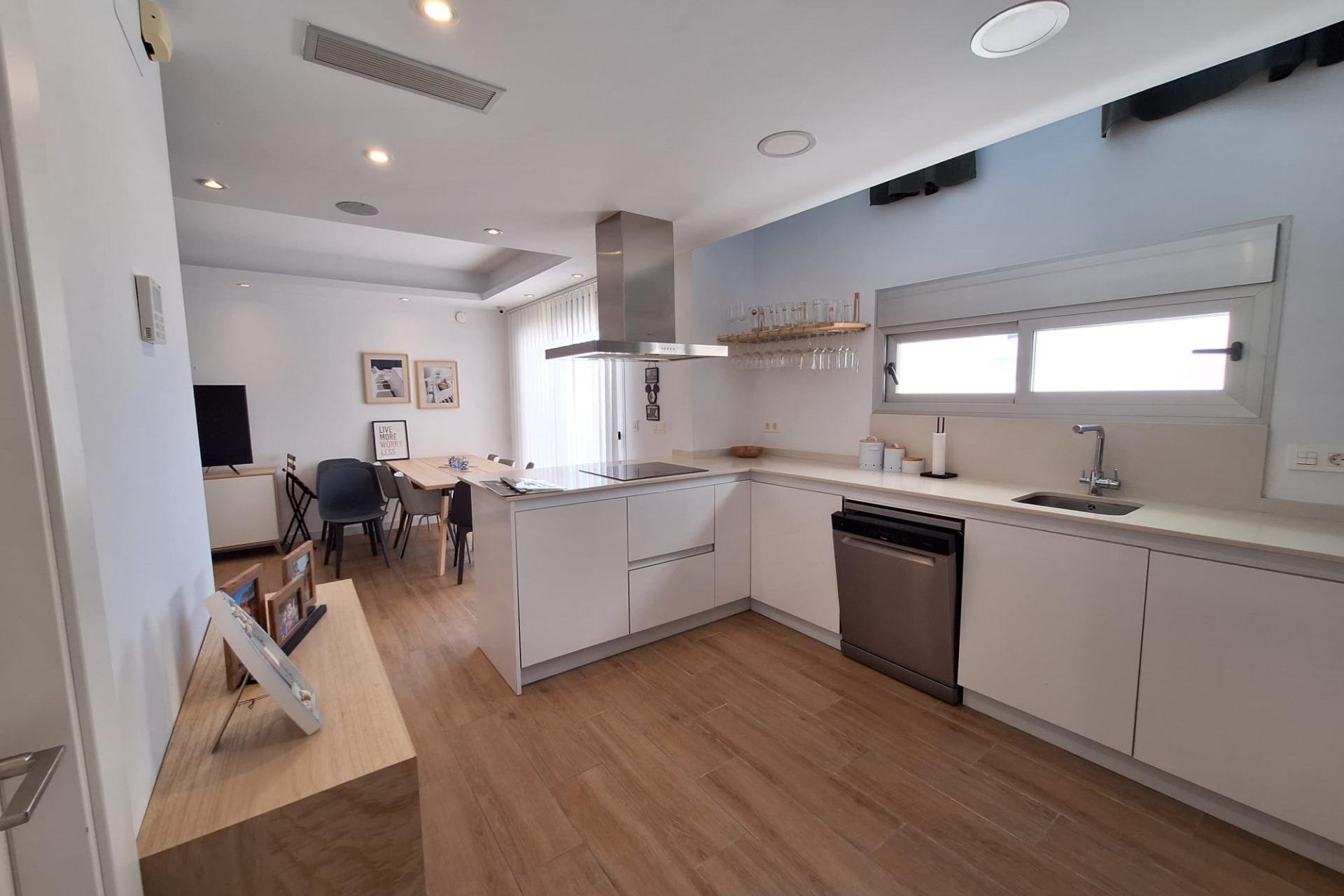 Használt Ingatlanok - Villa -
Torrevieja - Los Frutales