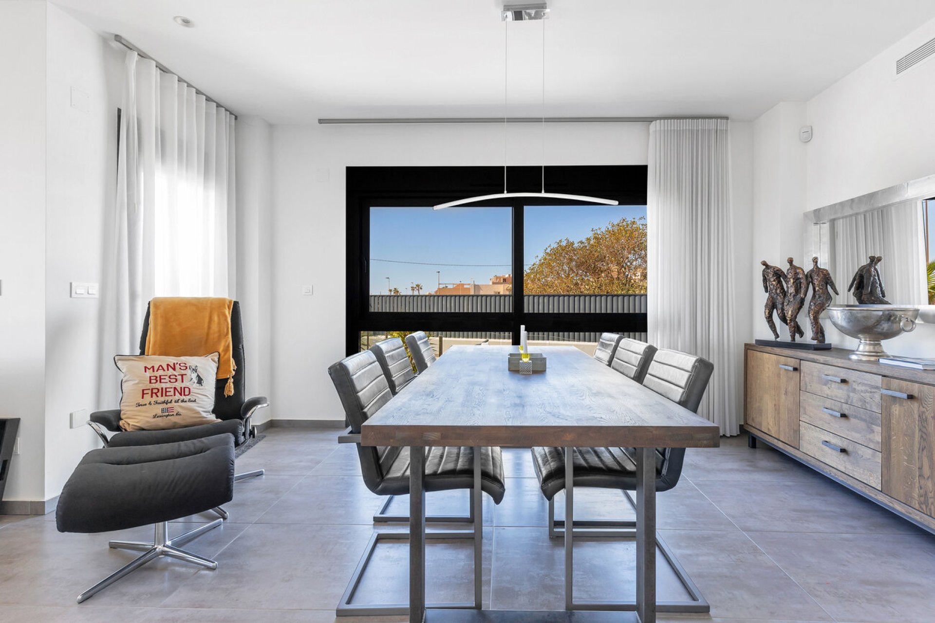 Használt Ingatlanok - Villa -
Torrevieja - Rosaleda
