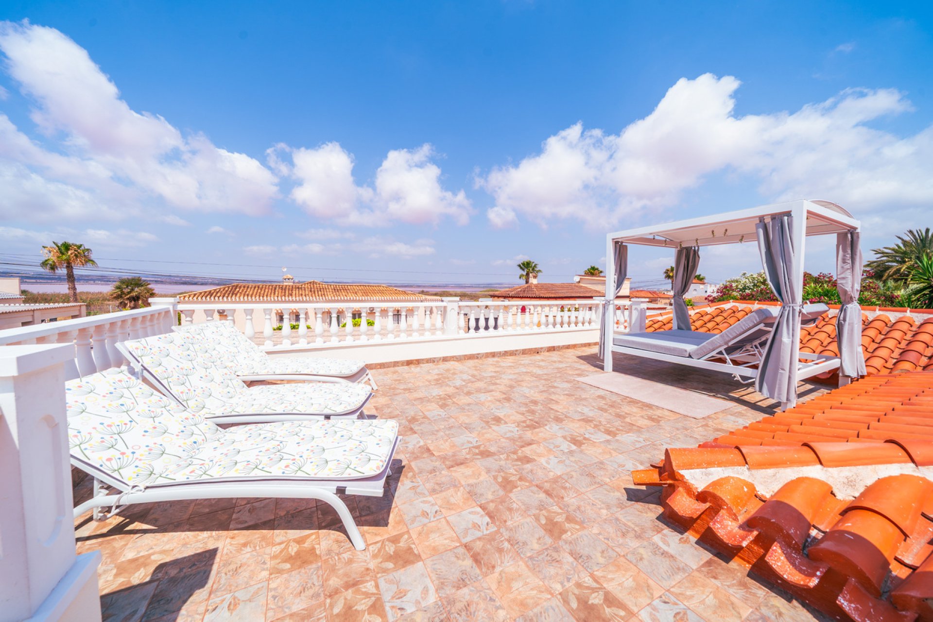 Használt Ingatlanok - Villa -
Torrevieja - Torreta
