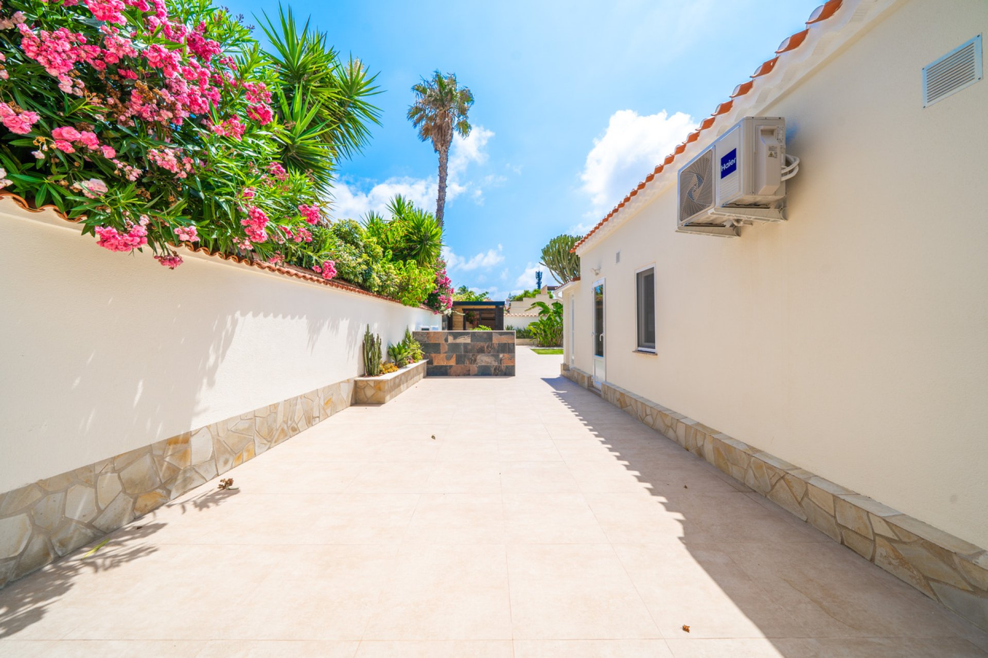 Használt Ingatlanok - Villa -
Torrevieja - Torreta