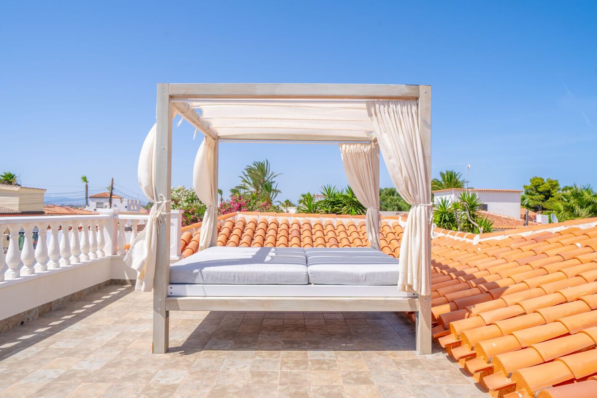 Használt Ingatlanok - Villa -
Torrevieja - Torreta