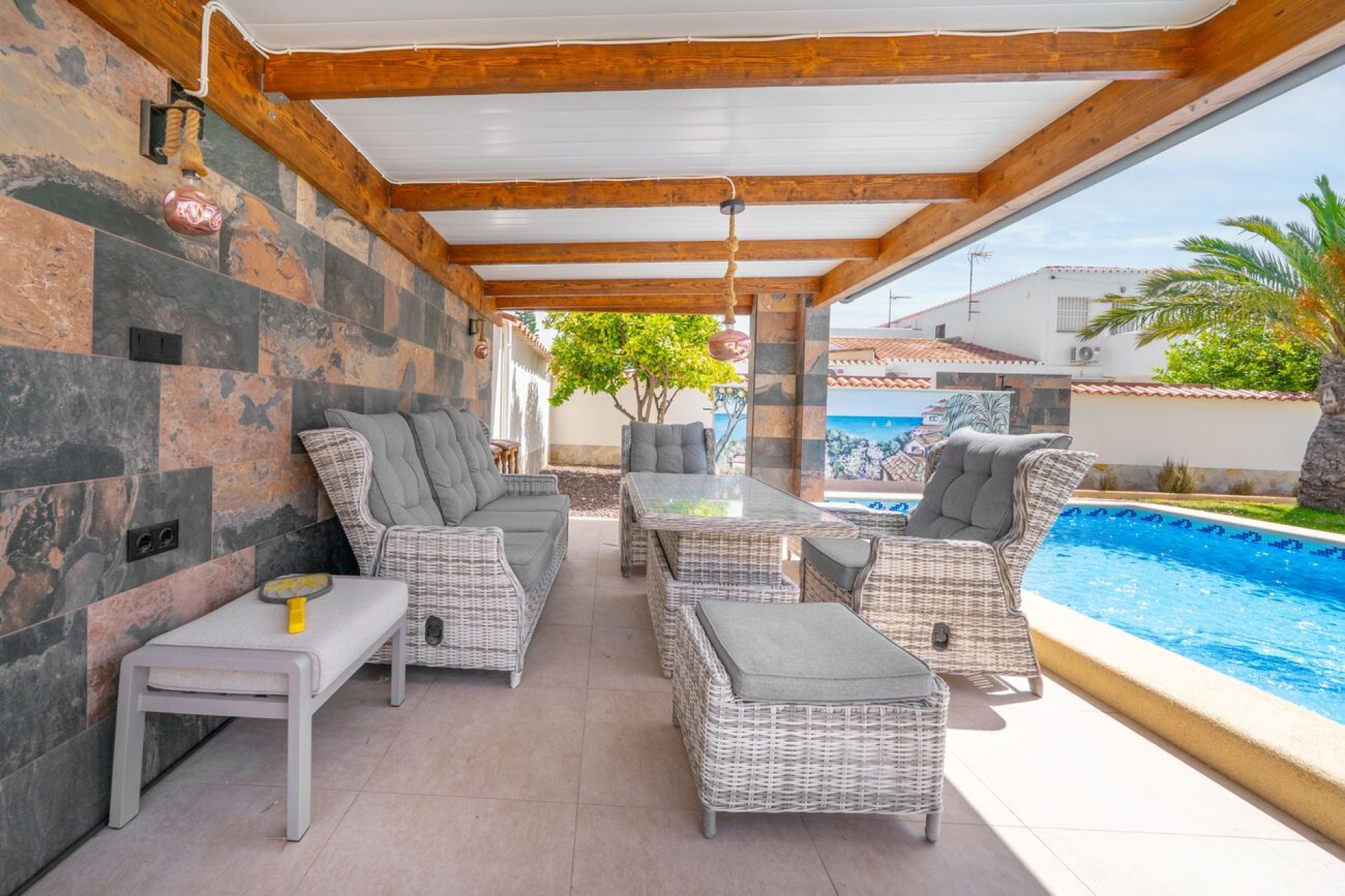 Használt Ingatlanok - Villa -
Torrevieja - Torreta