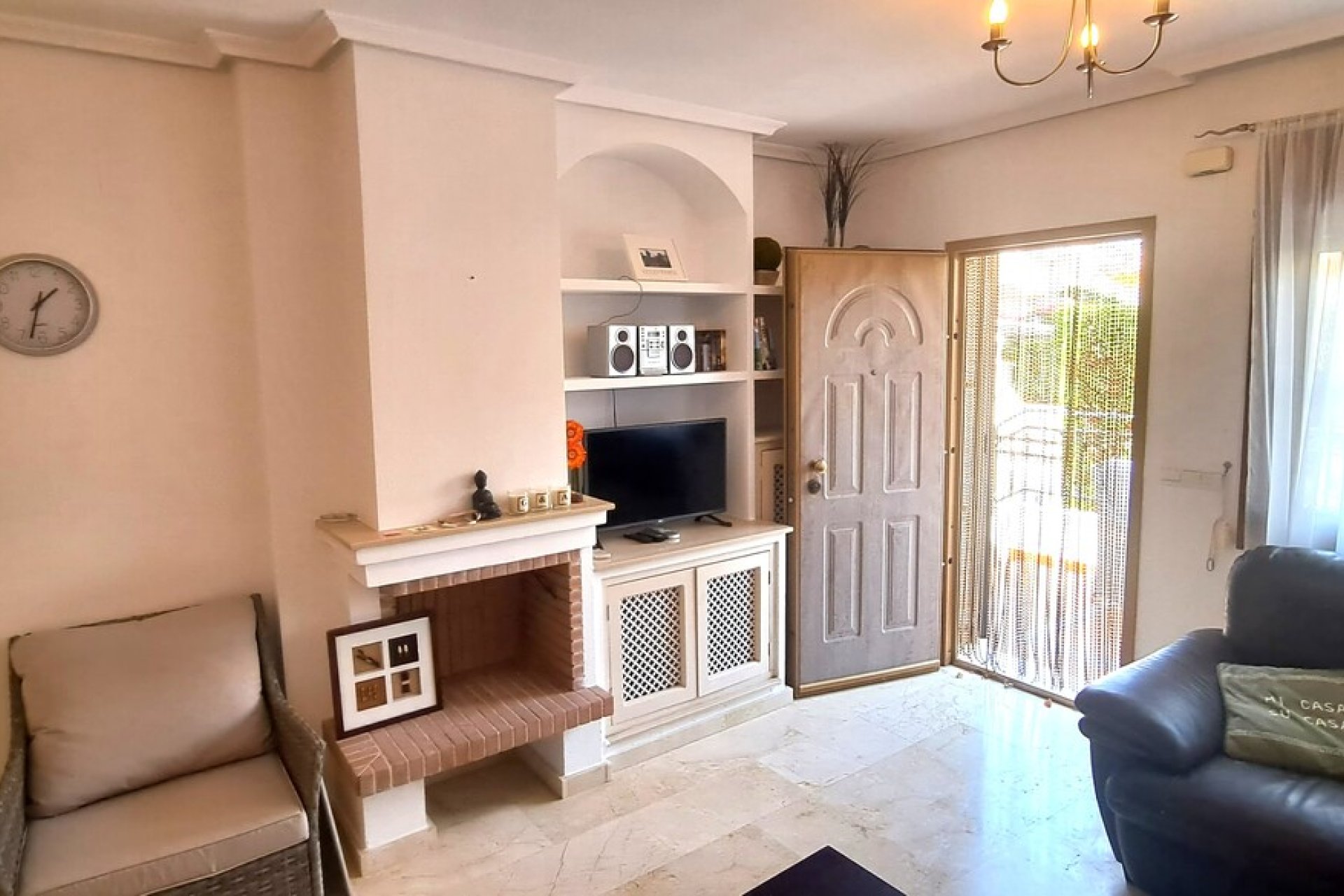 Használt Ingatlanok - Villa -
Villamartin - Costa Blanca