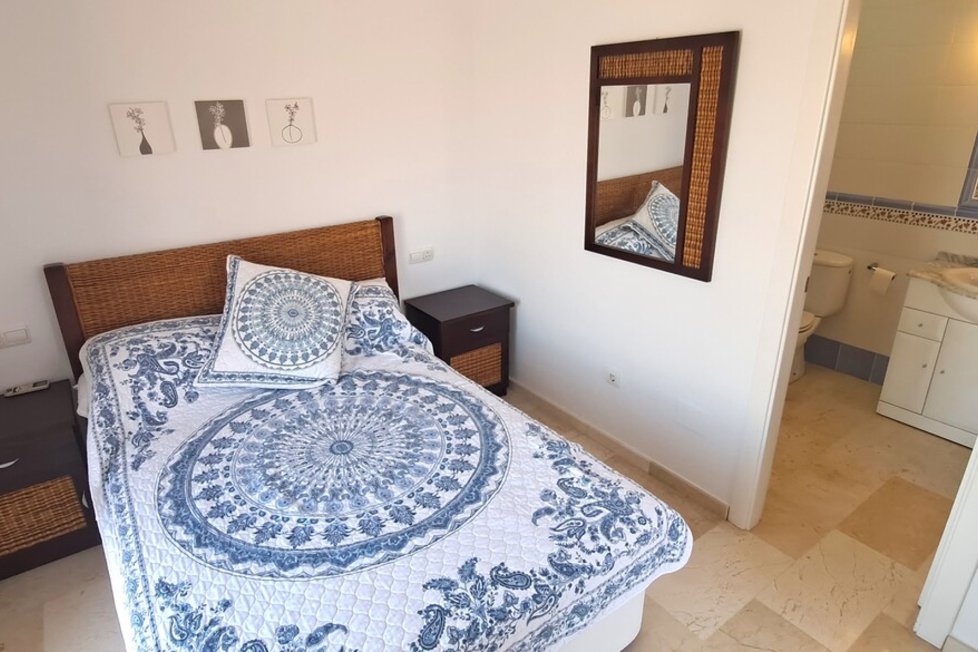 Használt Ingatlanok - Villa -
Villamartin - Costa Blanca