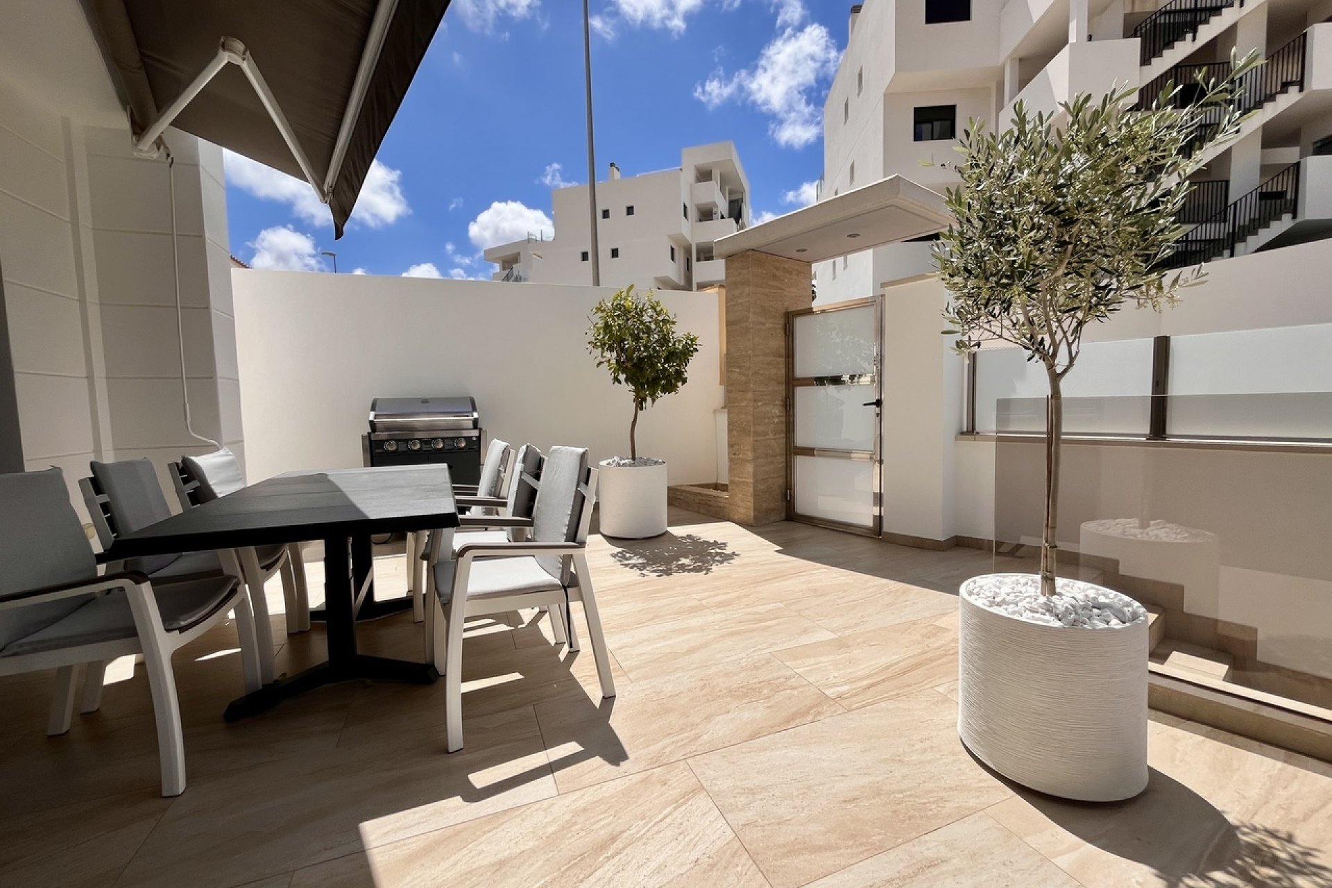 Használt Ingatlanok - Villa -
Villamartin - Costa Blanca