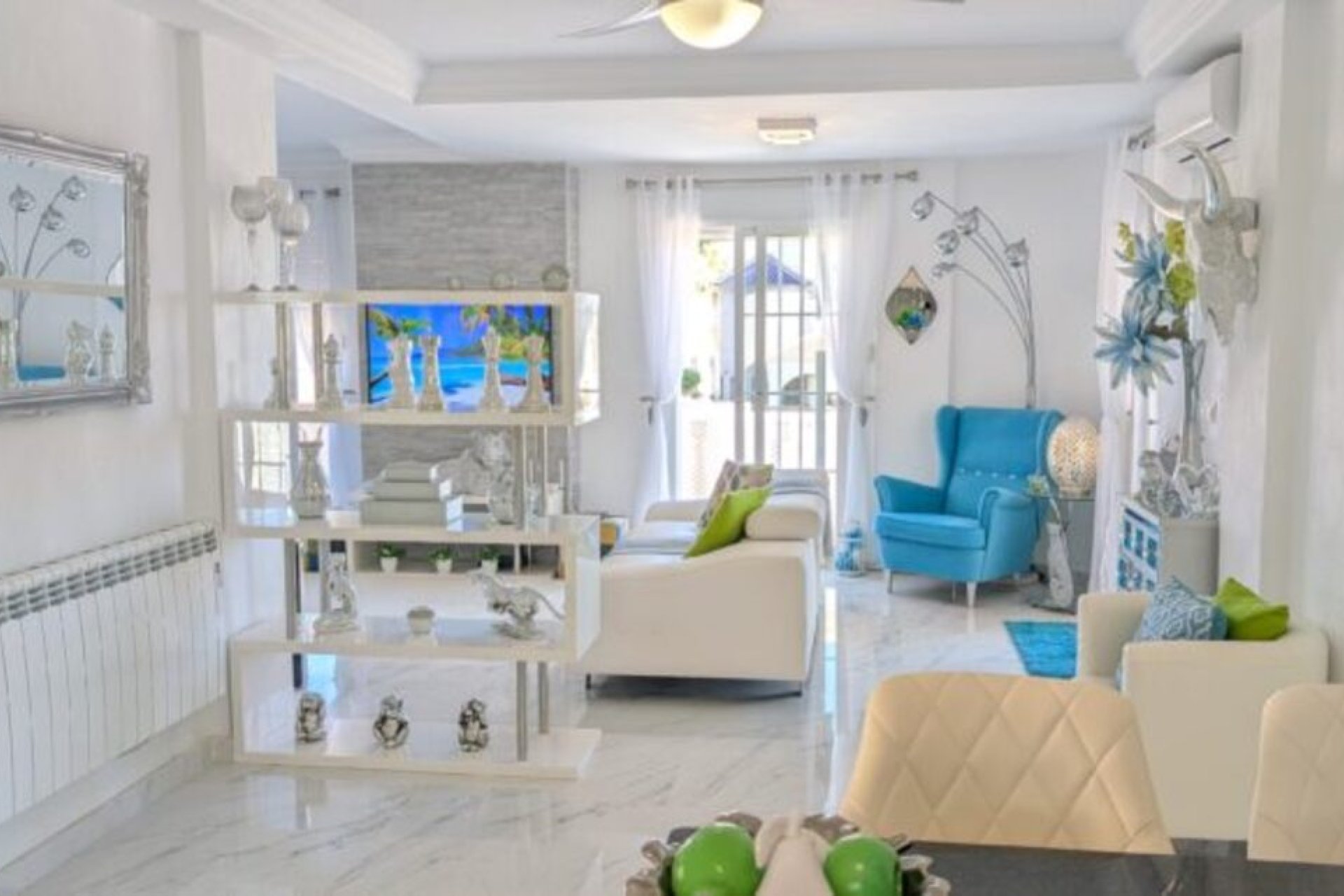 Használt Ingatlanok - Villa -
Villamartin - Costa Blanca