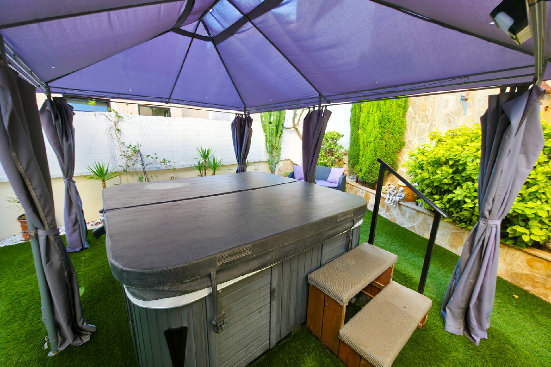 Használt Ingatlanok - Villa -
Villamartin - Costa Blanca