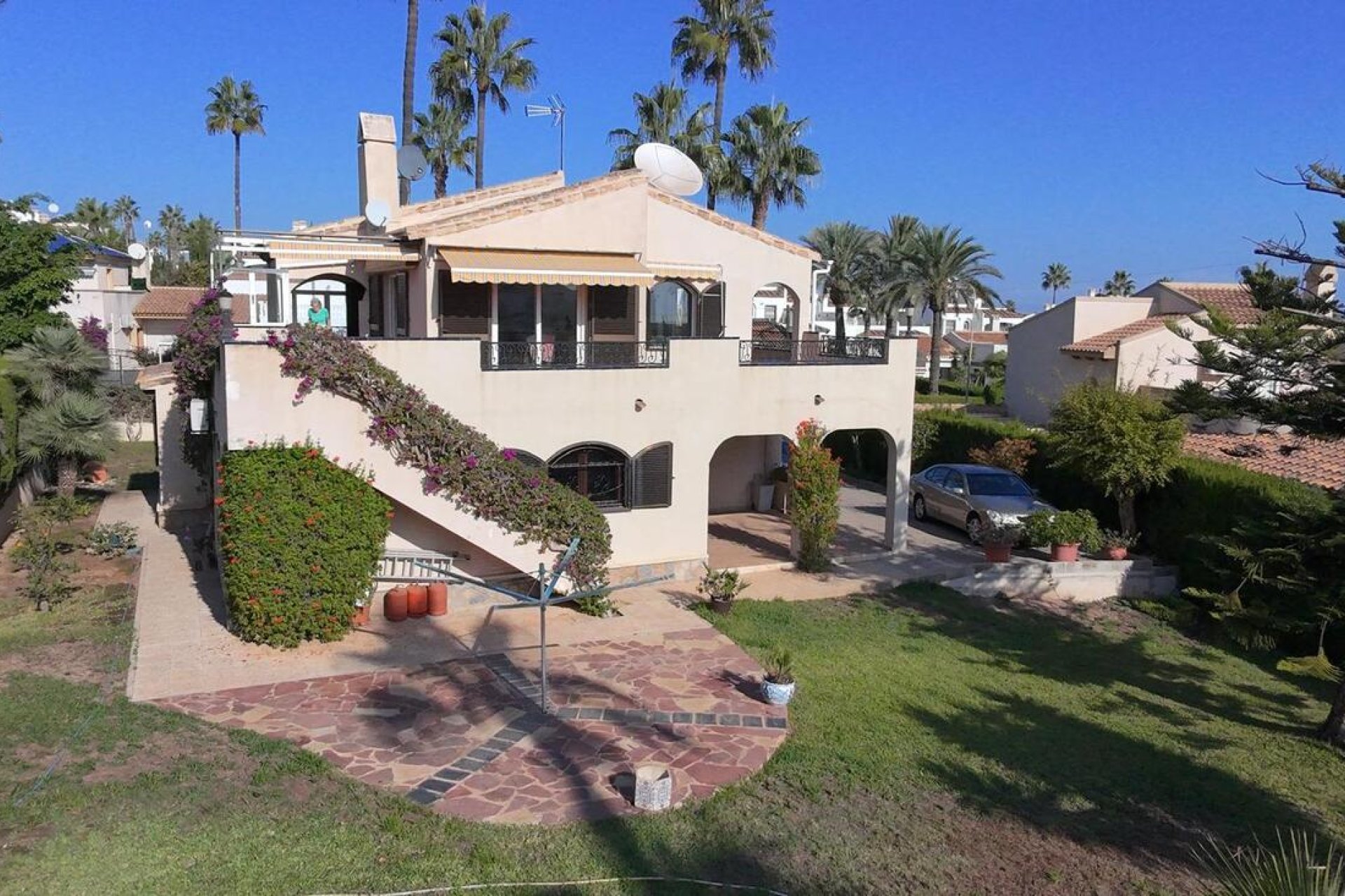 Használt Ingatlanok - Villa -
Villamartin - Costa Blanca