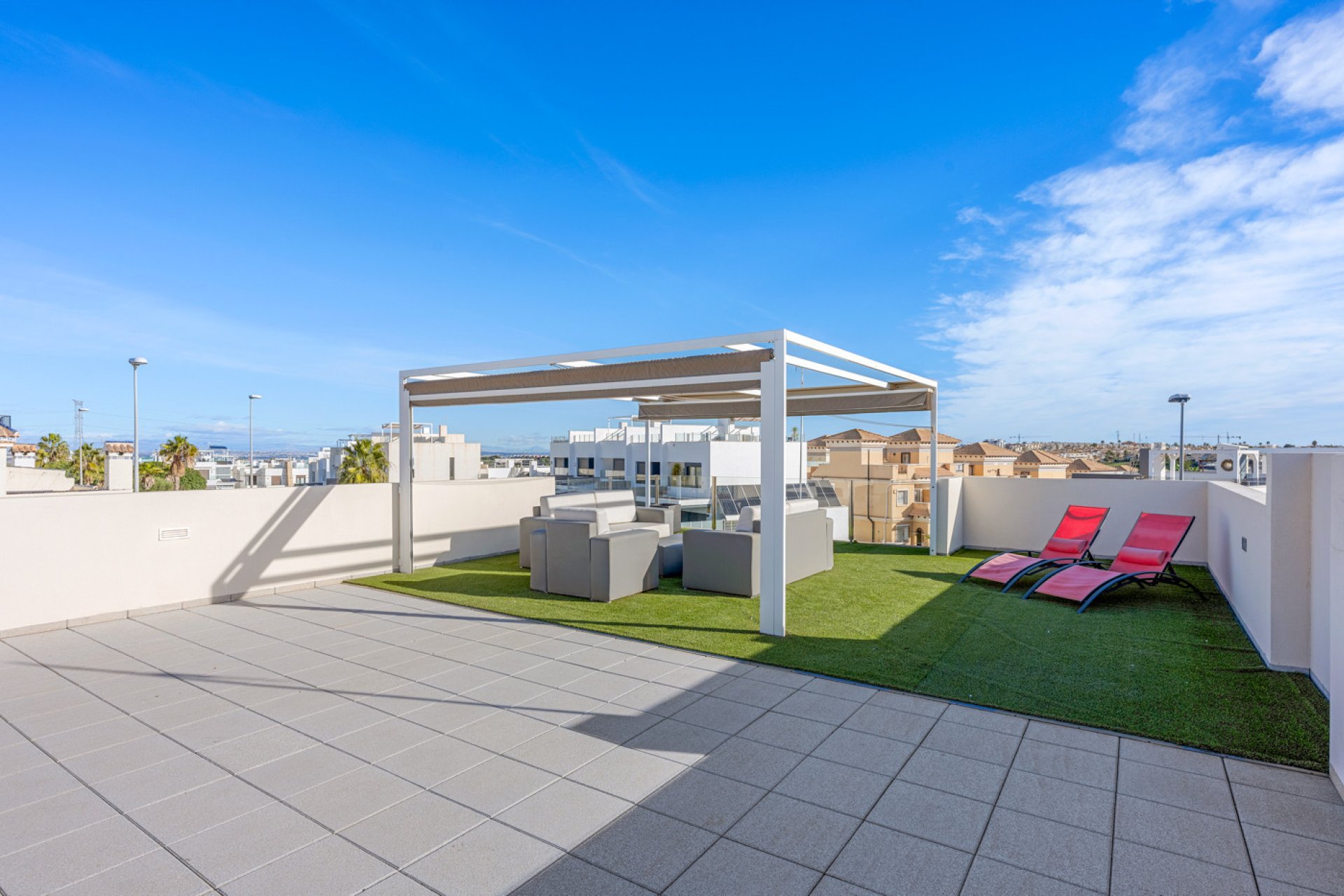 Használt Ingatlanok - Villa -
Villamartin - Costa Blanca