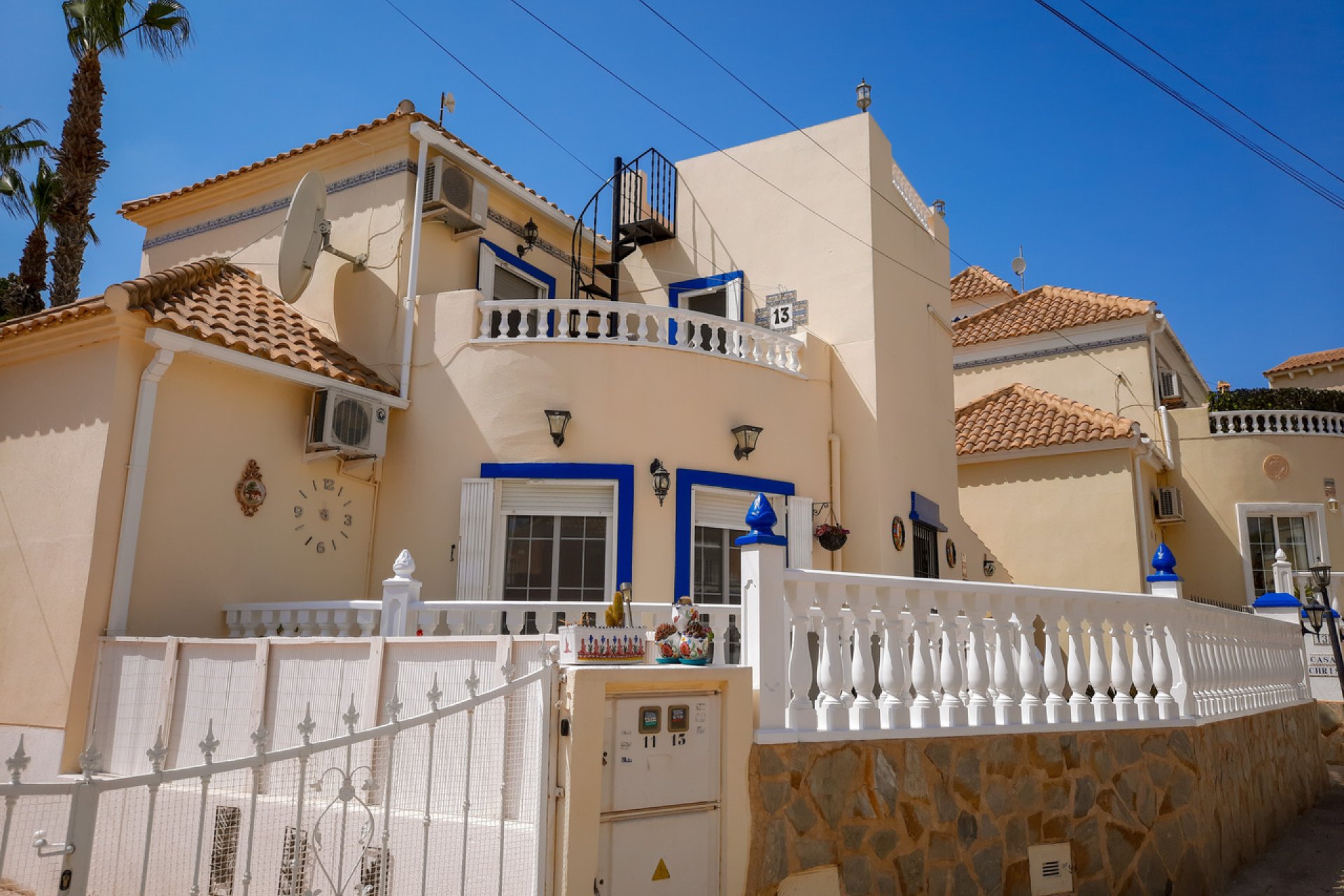 Használt Ingatlanok - Villa -
Villamartin - Costa Blanca