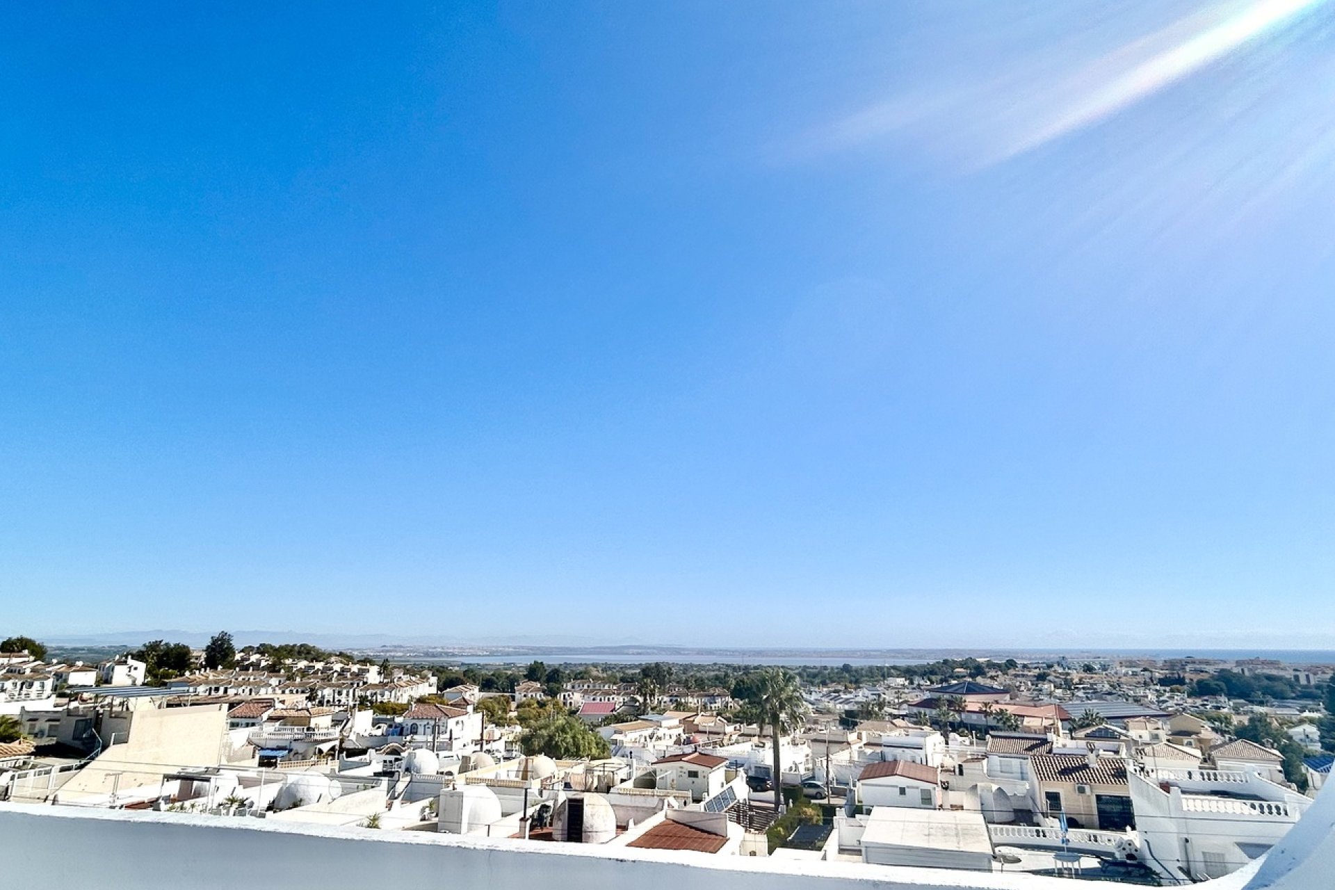 Használt Ingatlanok - Villa -
Villamartin - Costa Blanca