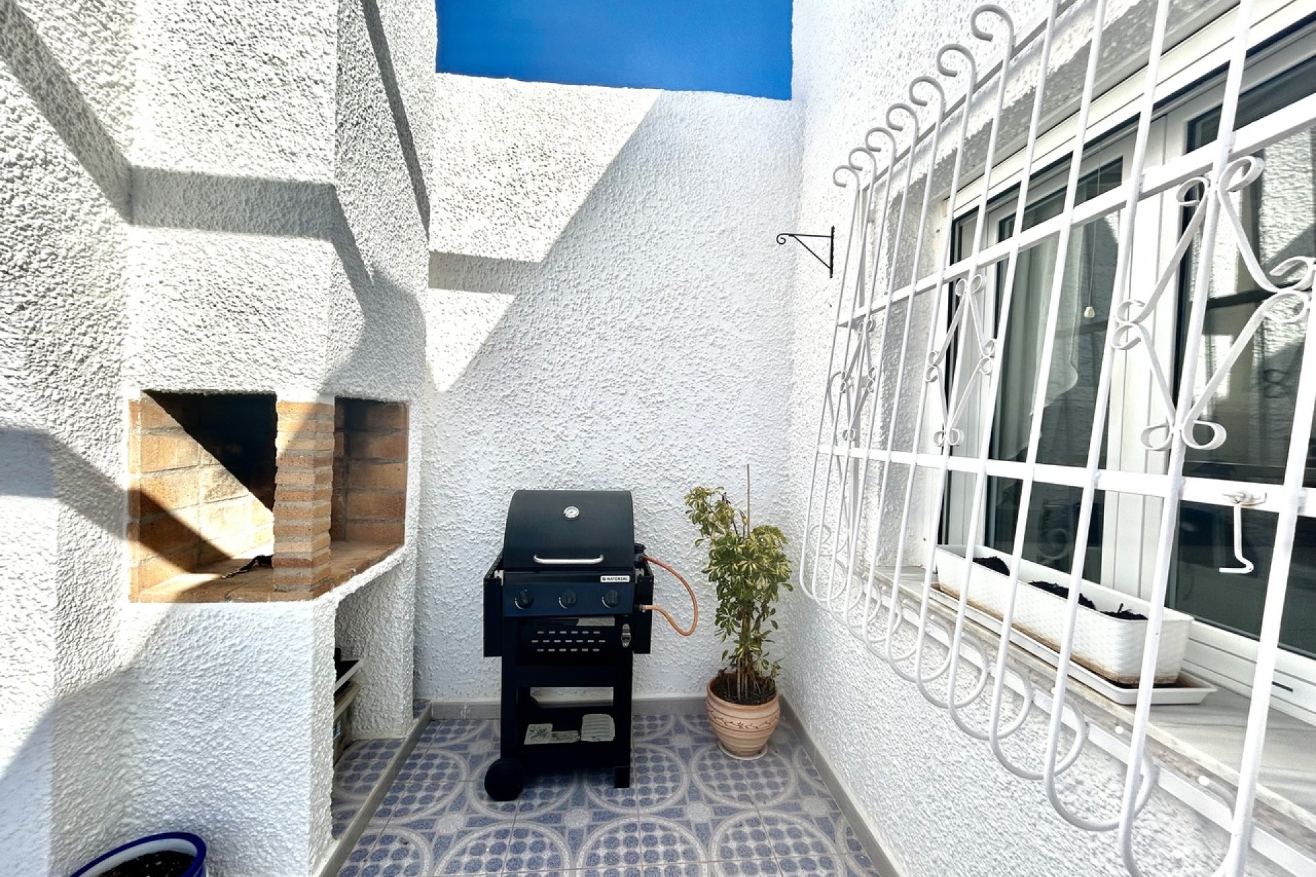 Használt Ingatlanok - Villa -
Villamartin - Costa Blanca