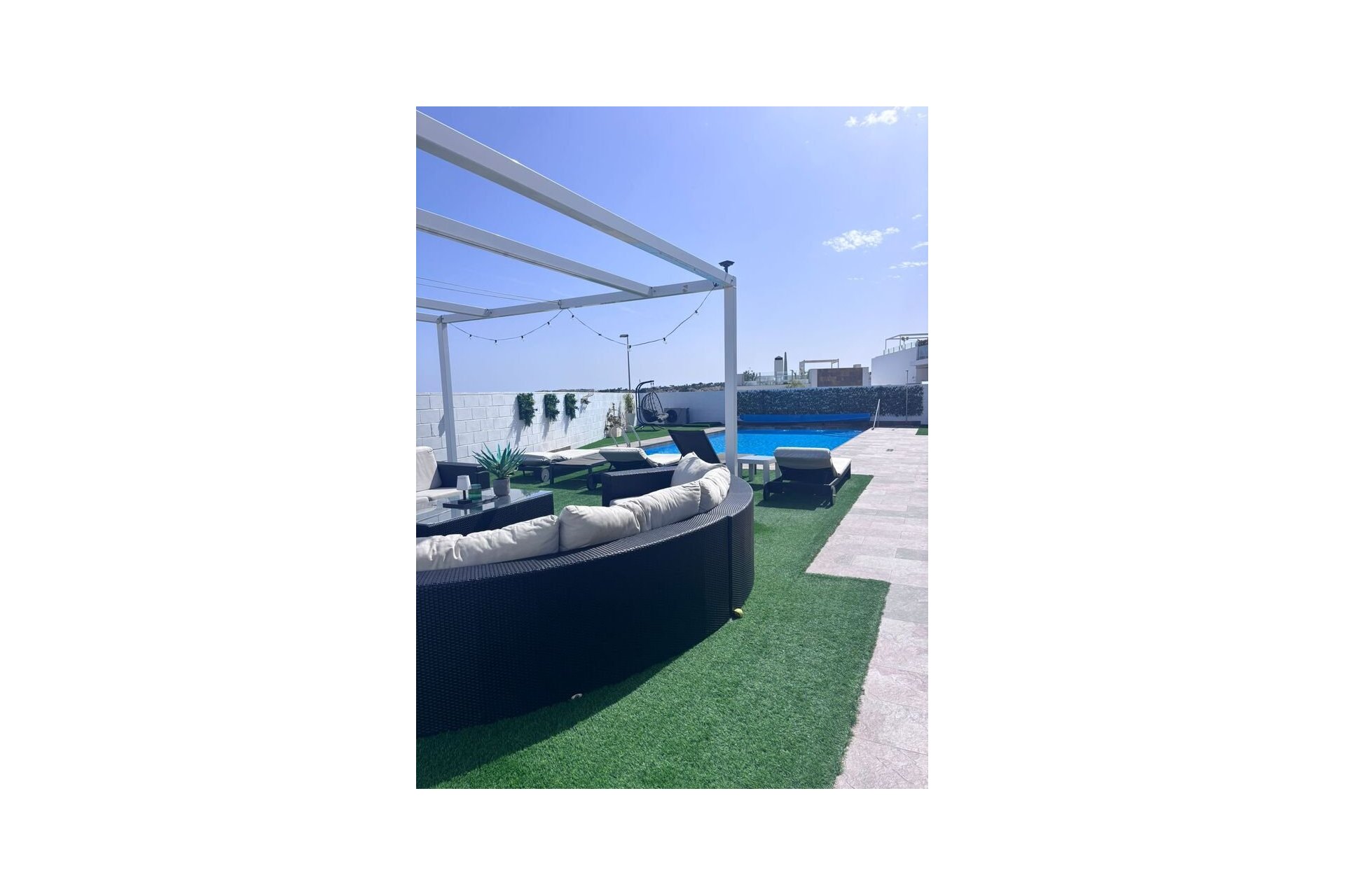 Használt Ingatlanok - Villa -
Villamartin - Costa Blanca