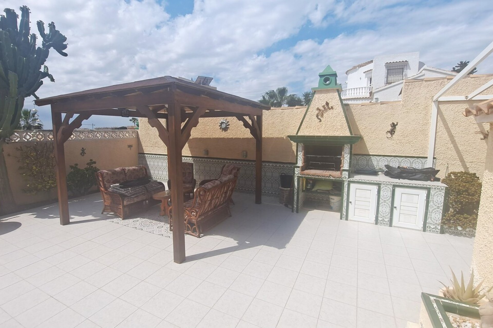 Használt Ingatlanok - Villa -
Villamartin - Costa Blanca