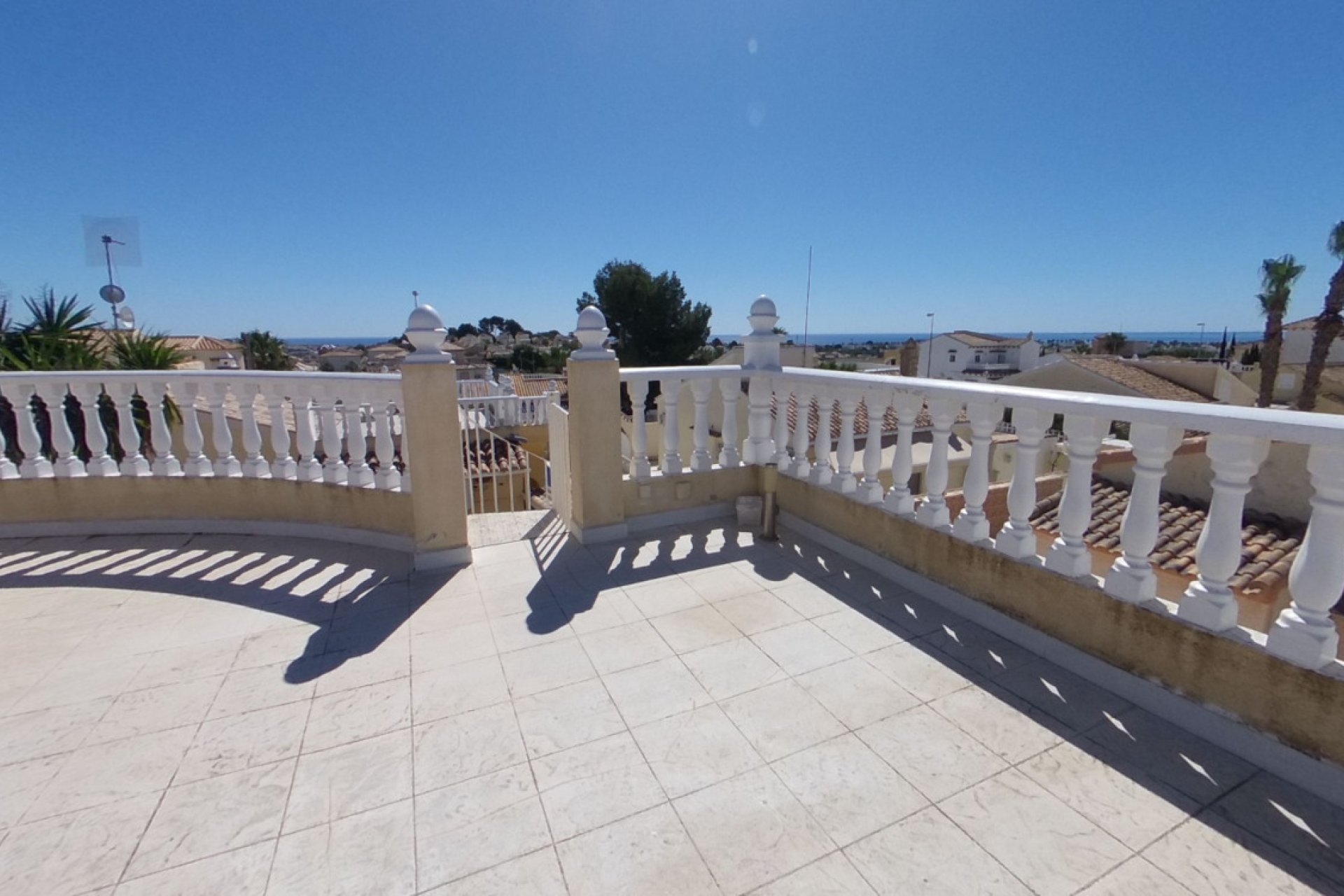 Használt Ingatlanok - Villa -
Villamartin - Costa Blanca