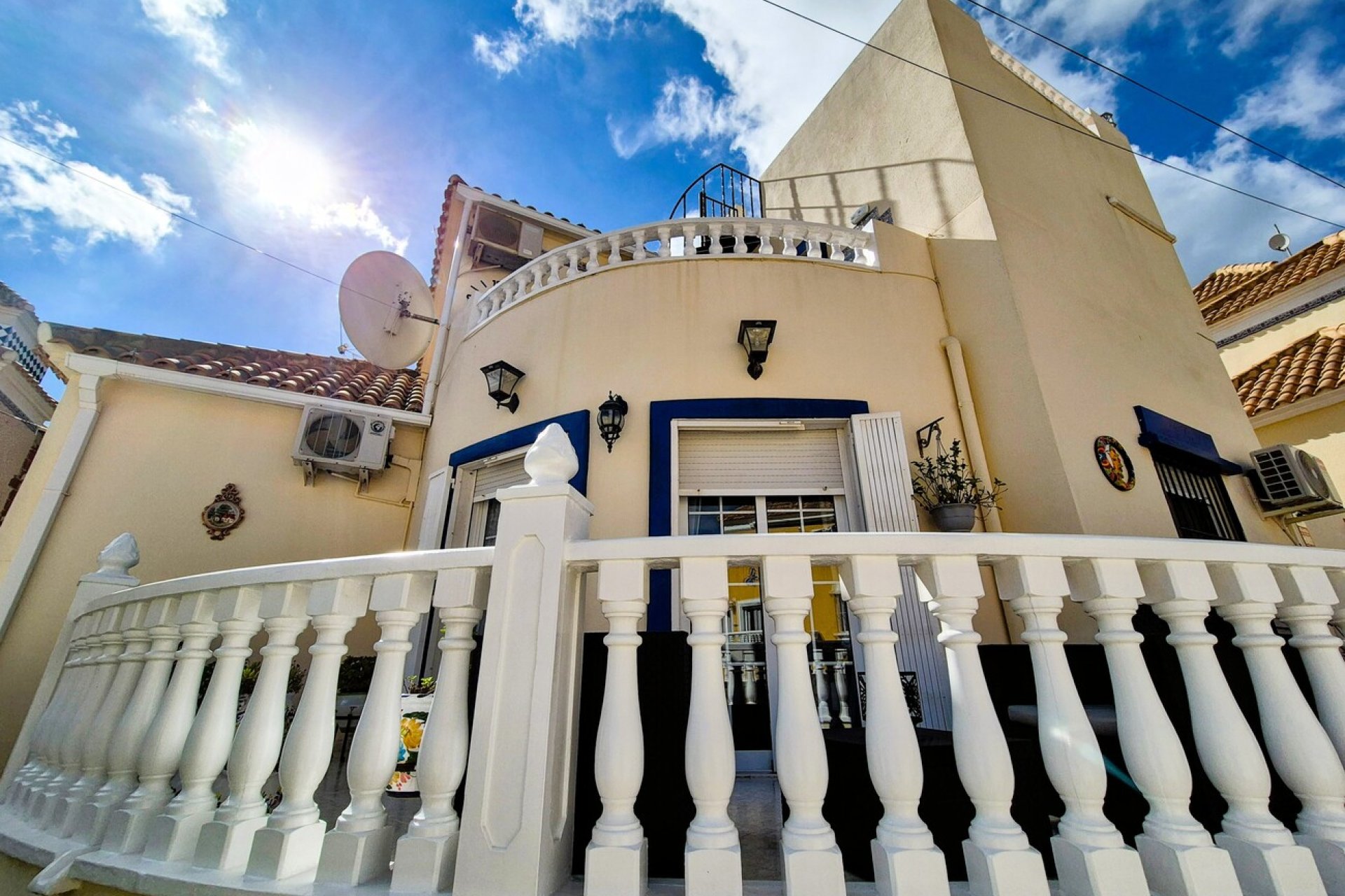 Használt Ingatlanok - Villa -
Villamartin - Costa Blanca