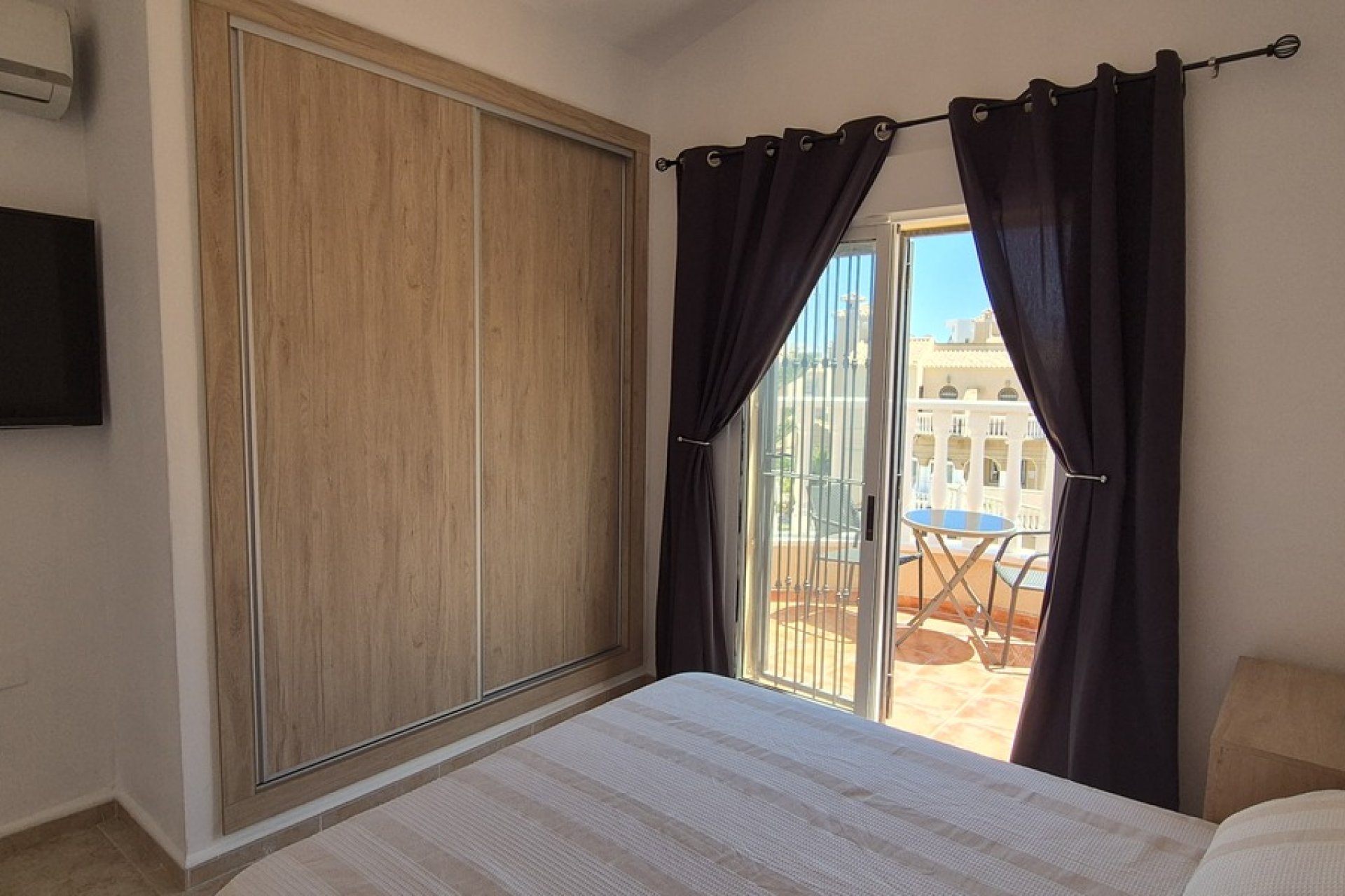 Használt Ingatlanok - Villa -
Villamartin - Costa Blanca
