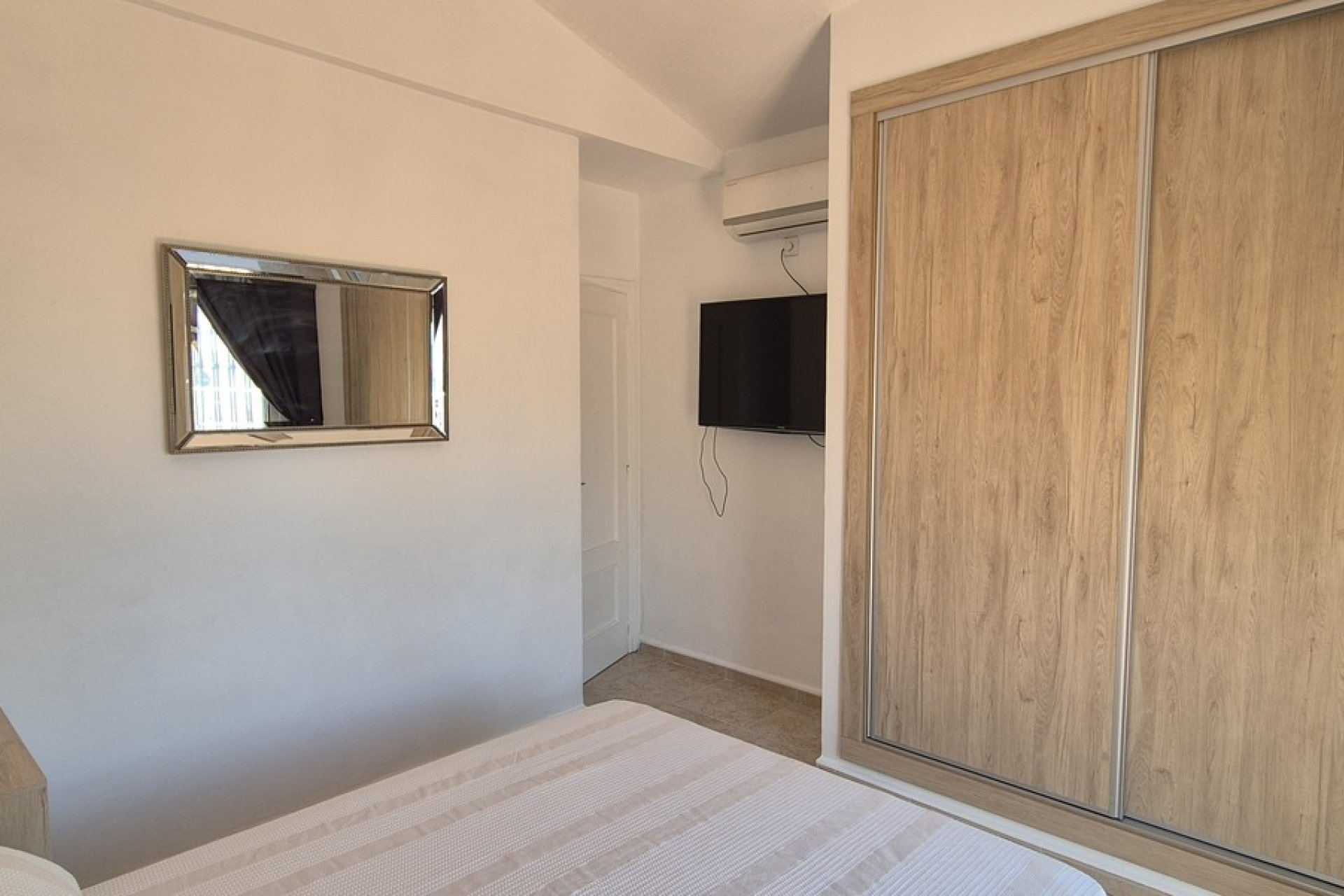 Használt Ingatlanok - Villa -
Villamartin - Costa Blanca