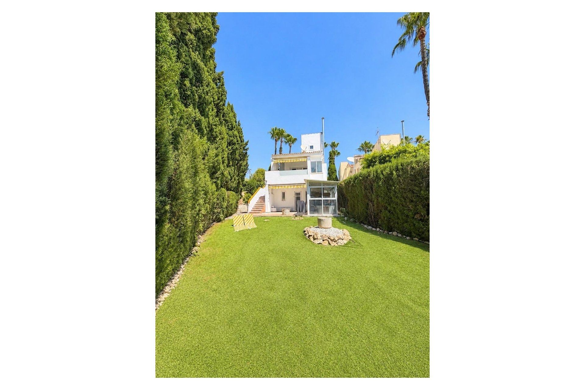 Használt Ingatlanok - Villa -
Villamartin - Costa Blanca