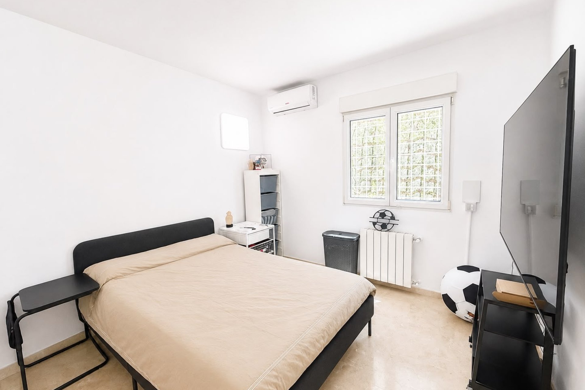 Használt Ingatlanok - Villa -
Villamartin - Costa Blanca