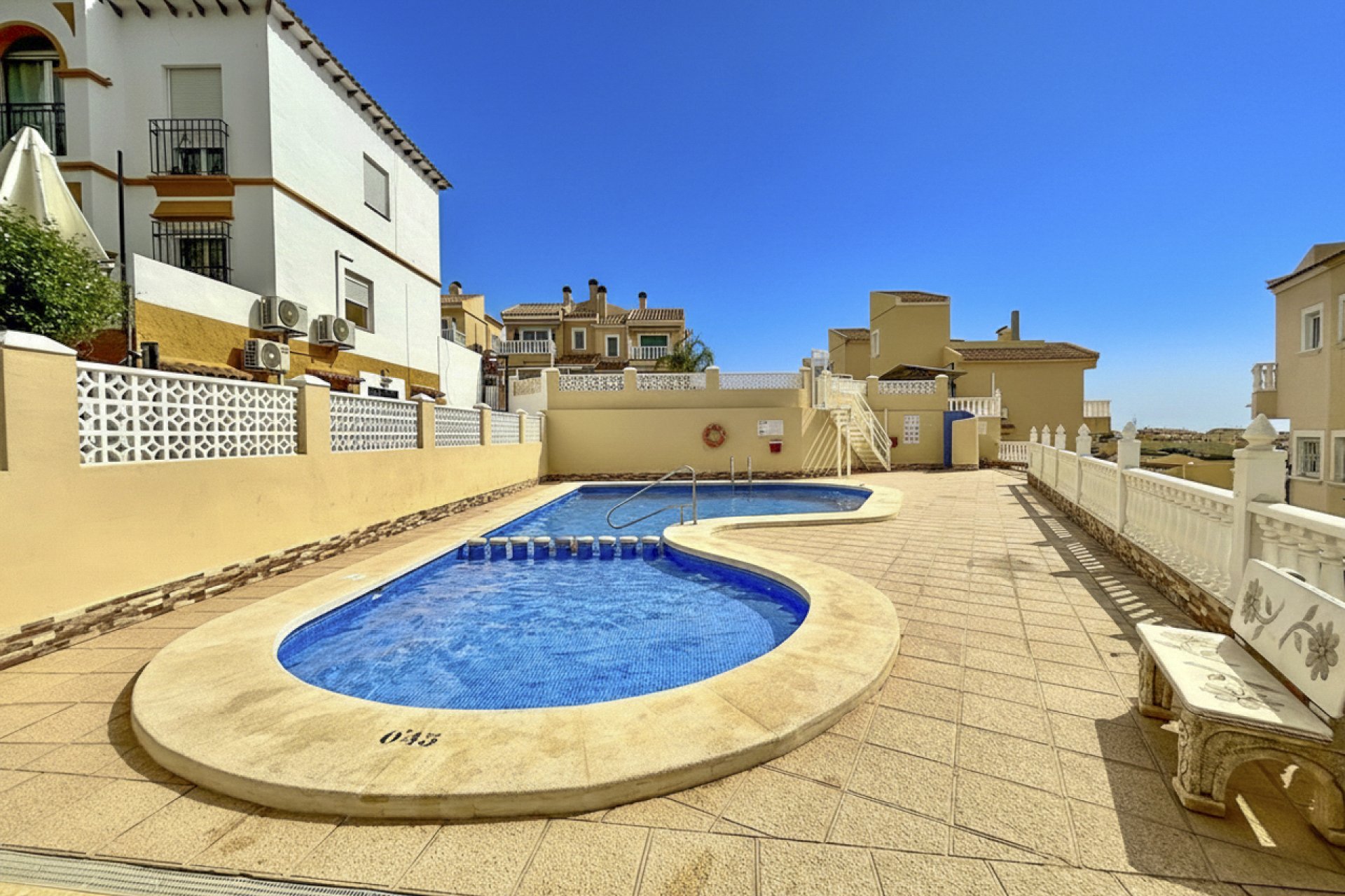 Használt Ingatlanok - Villa -
Villamartin - Costa Blanca