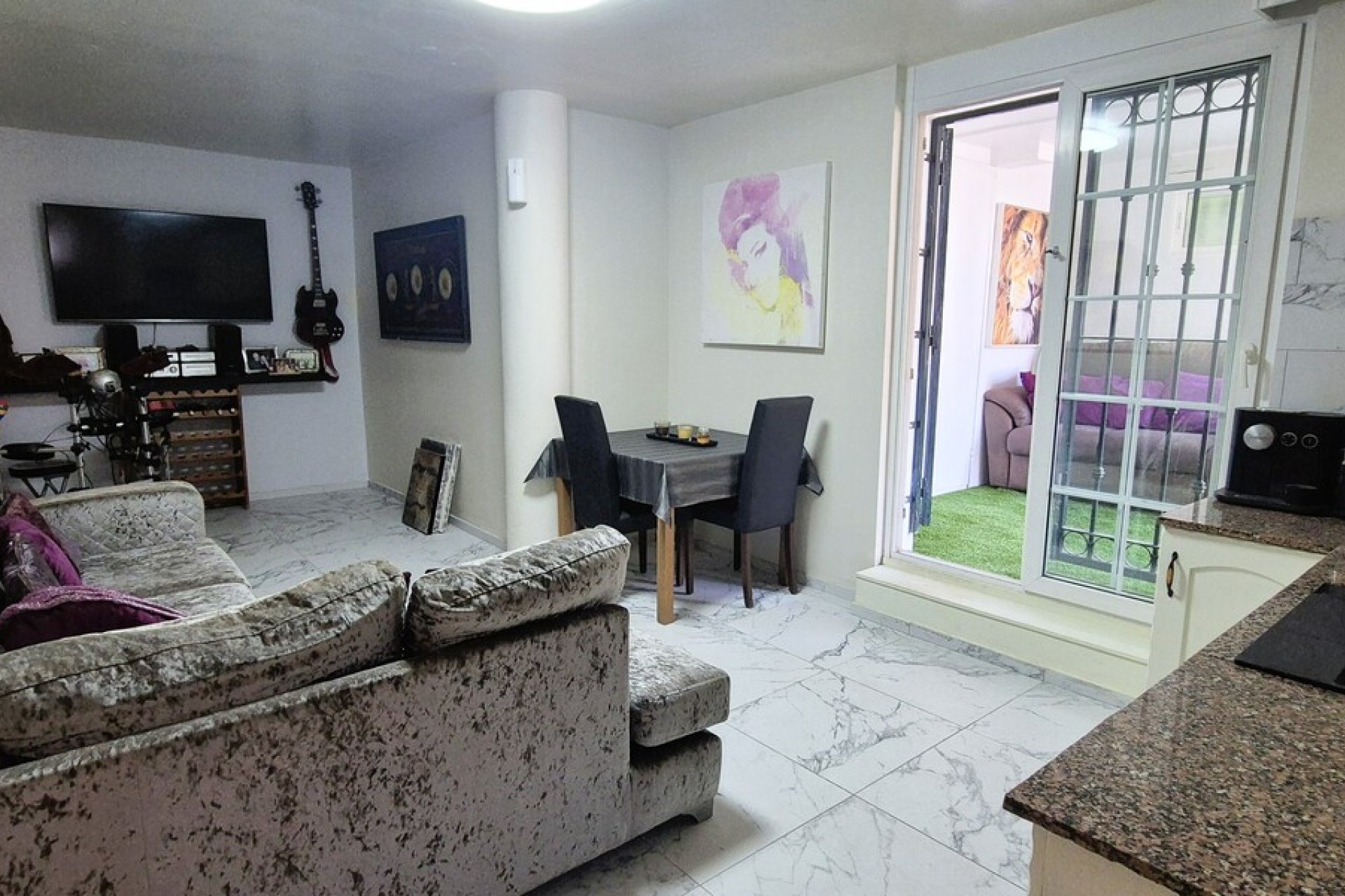 Használt Ingatlanok - Villa -
Villamartin - Costa Blanca