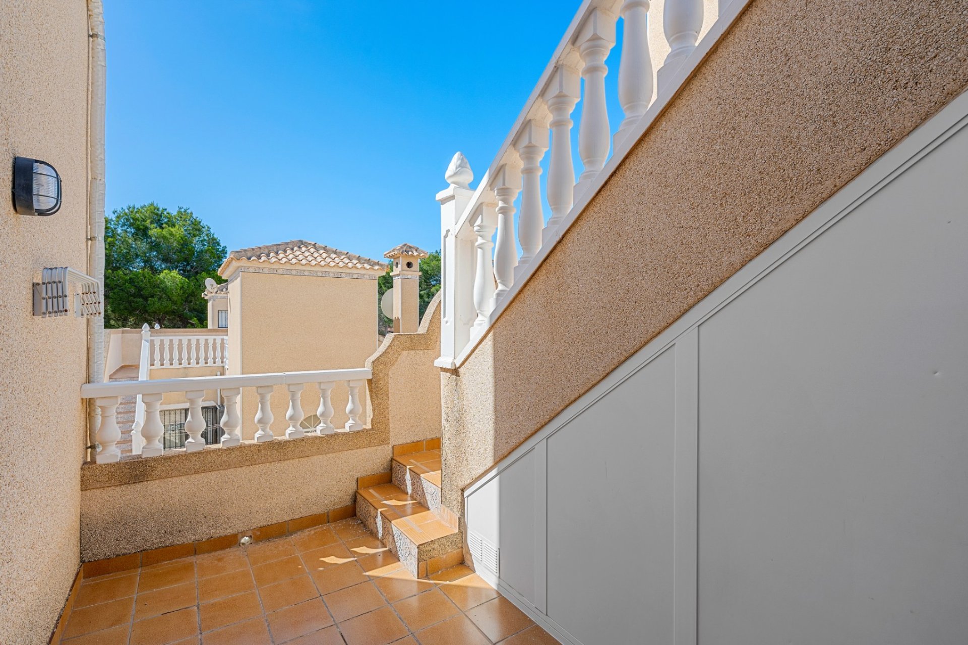 Használt Ingatlanok - Villa -
Villamartin - Costa Blanca