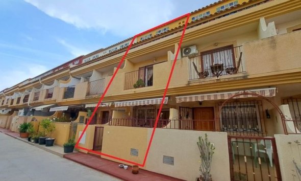 Kétszintes lakás - Használt Ingatlanok - Orihuela Costa - Costa Blanca