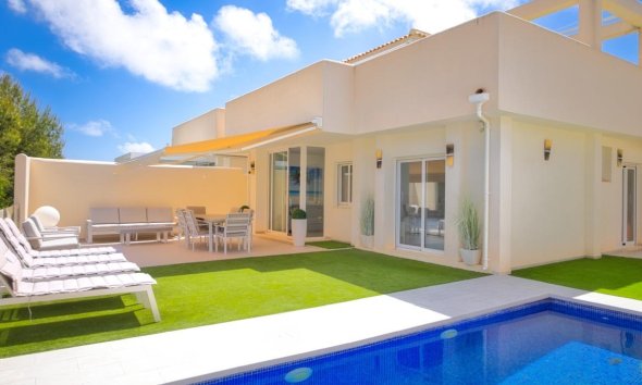 Maison de ville - Revente - Orihuela Costa -
                Lomas De Don Juan