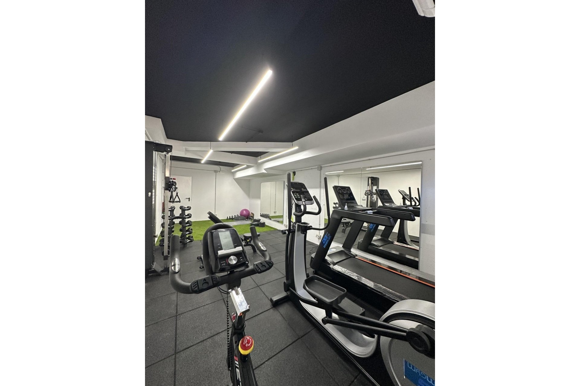 Neue Gebäude - Bungalow -
Pilar de la Horadada - pueblo