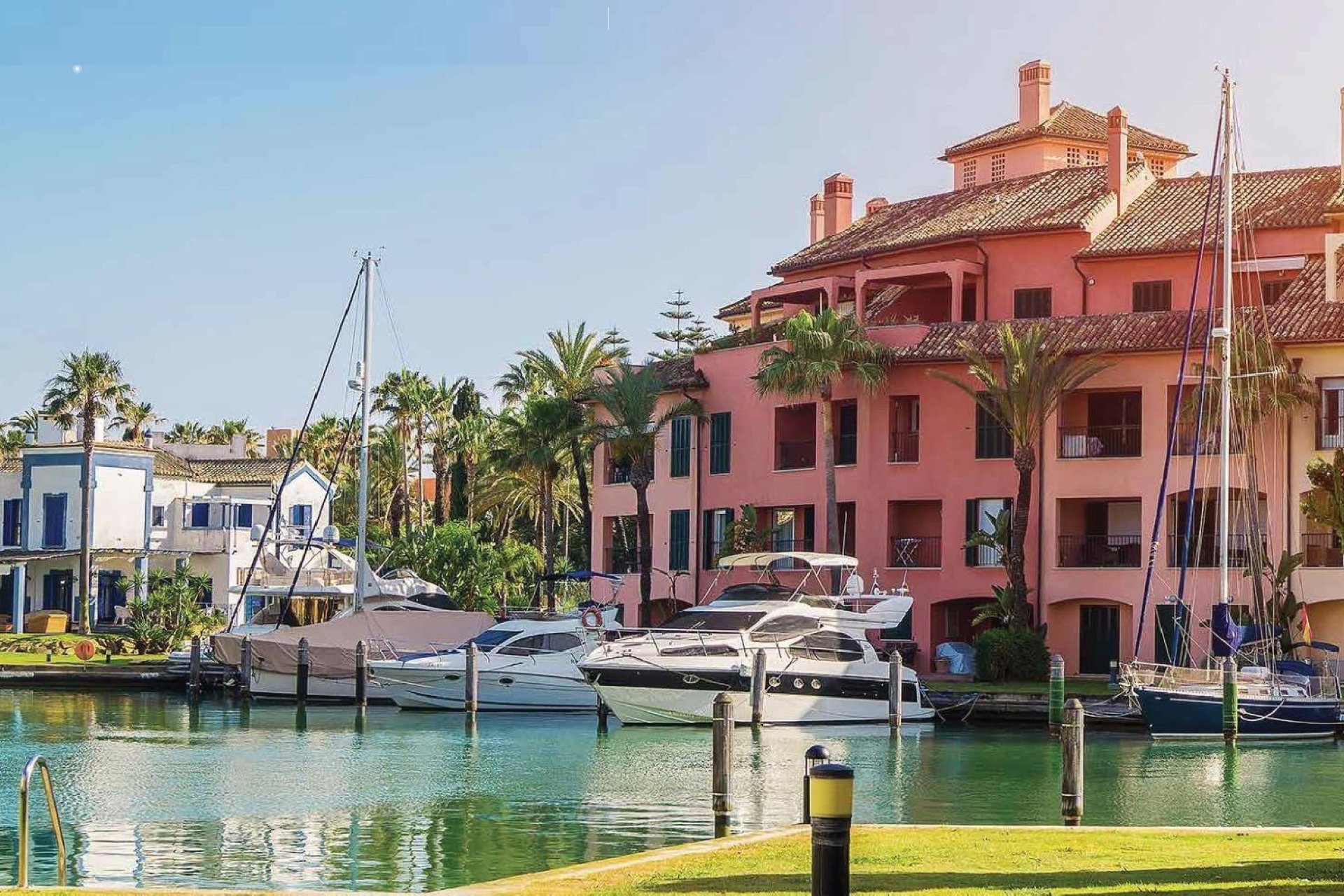 Neue Gebäude - Penthouse -
La Linea De La Concepcion - Alcaidesa