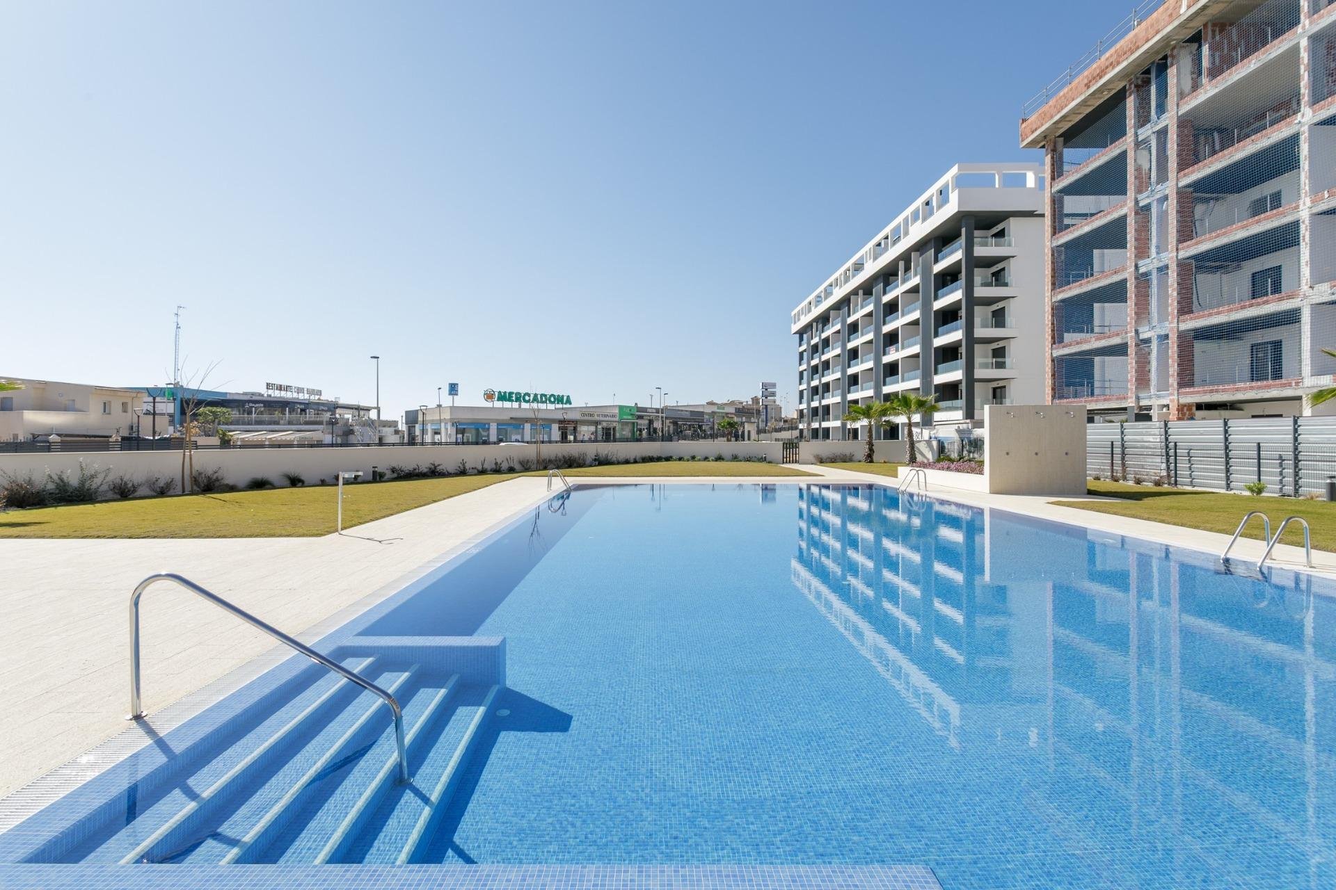 Neue Gebäude - Penthouse -
Torrevieja - Torreblanca