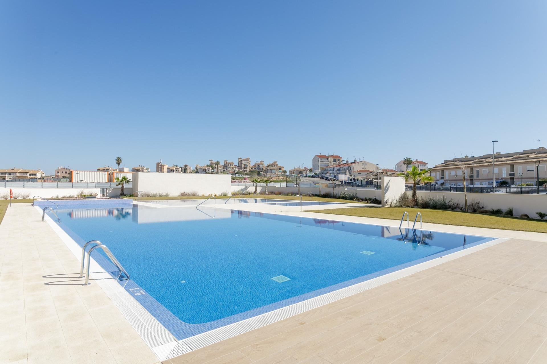 Neue Gebäude - Penthouse -
Torrevieja - Torreblanca