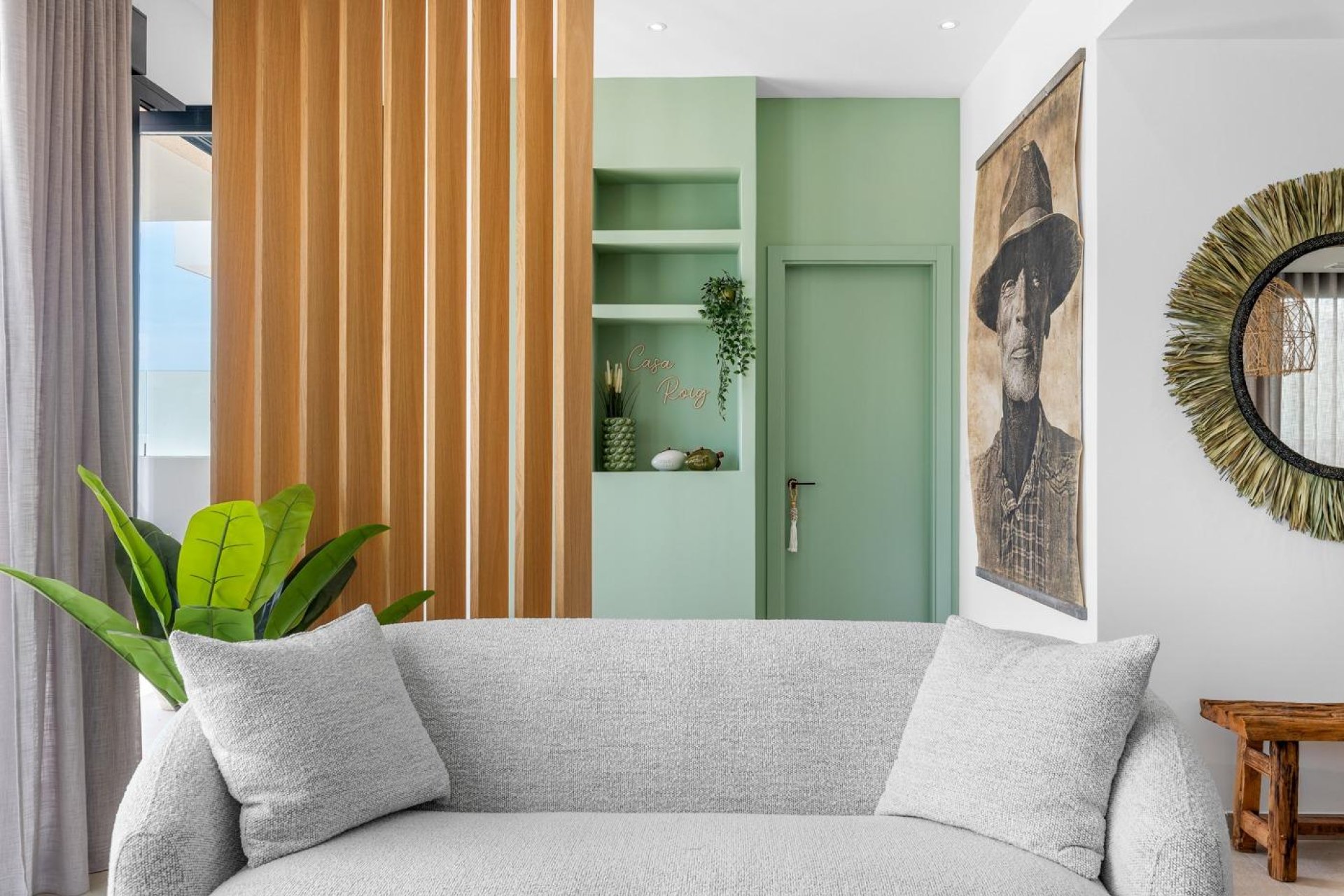 Neue Gebäude - Stadthaus -
Dolores - Sector 3