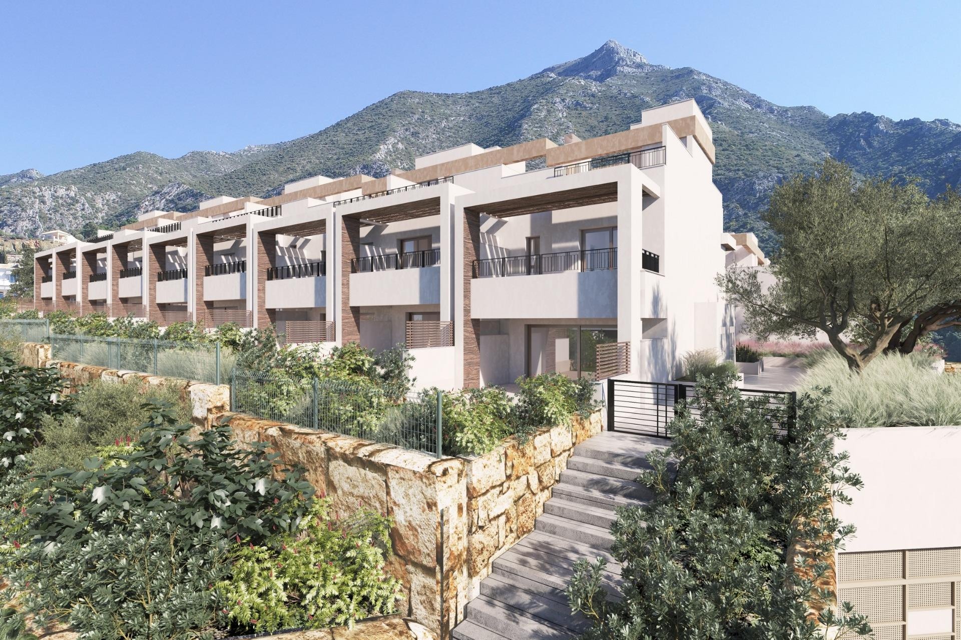 Neue Gebäude - Stadthaus -
Istán - Cerros De Los Lagos