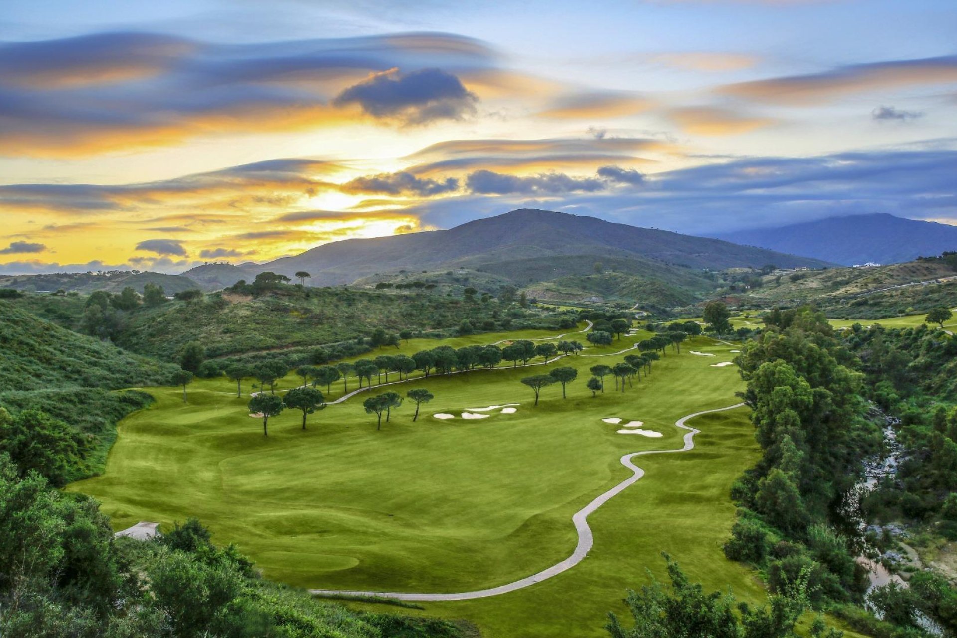 Neue Gebäude - Stadthaus -
Mijas - La Cala Golf
