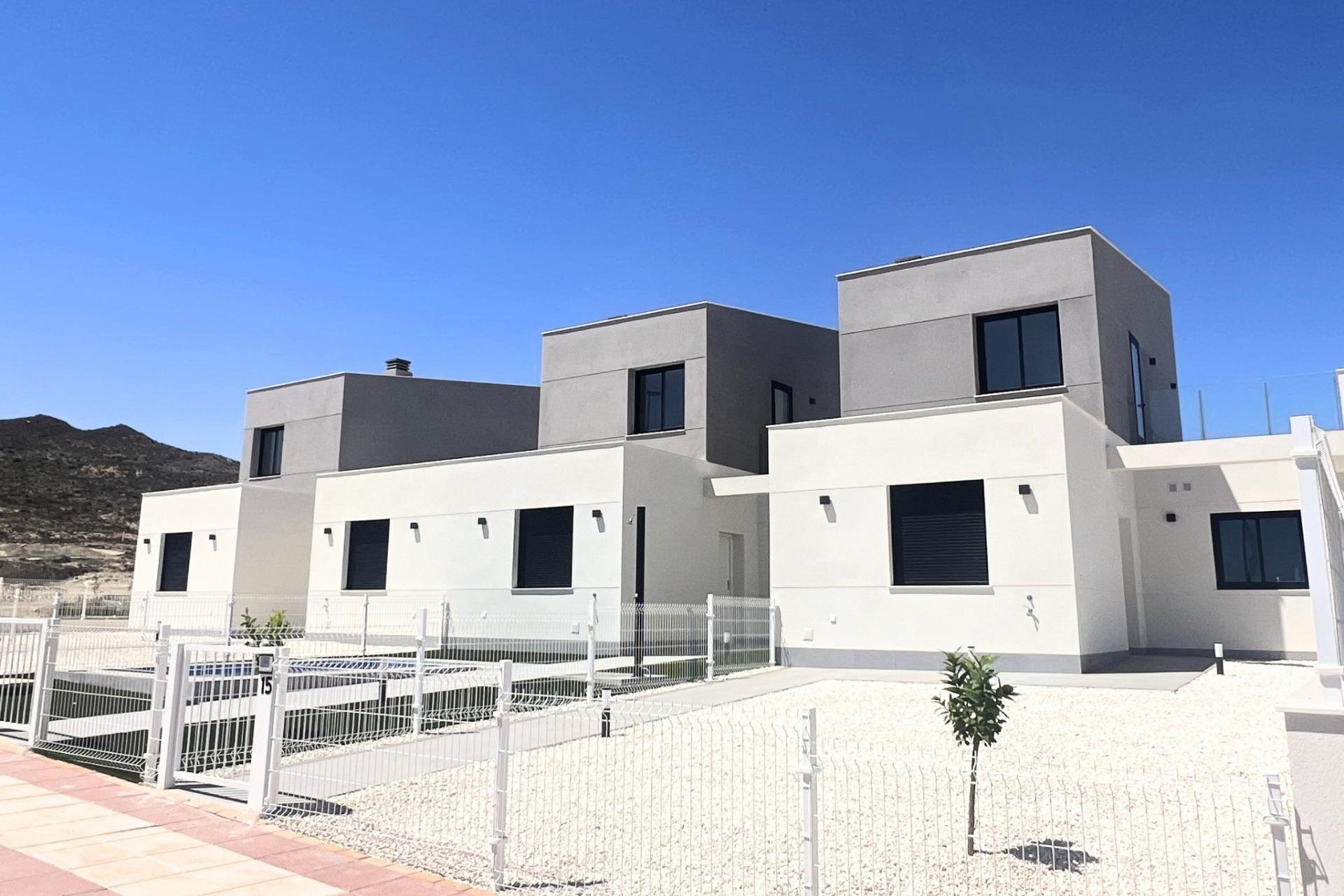 Neue Gebäude - Town House -
Baños y Mendigo - Altaona Golf