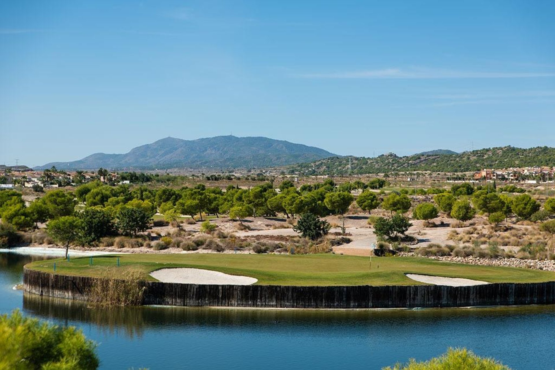 Neue Gebäude - Town House -
Baños y Mendigo - Altaona Golf