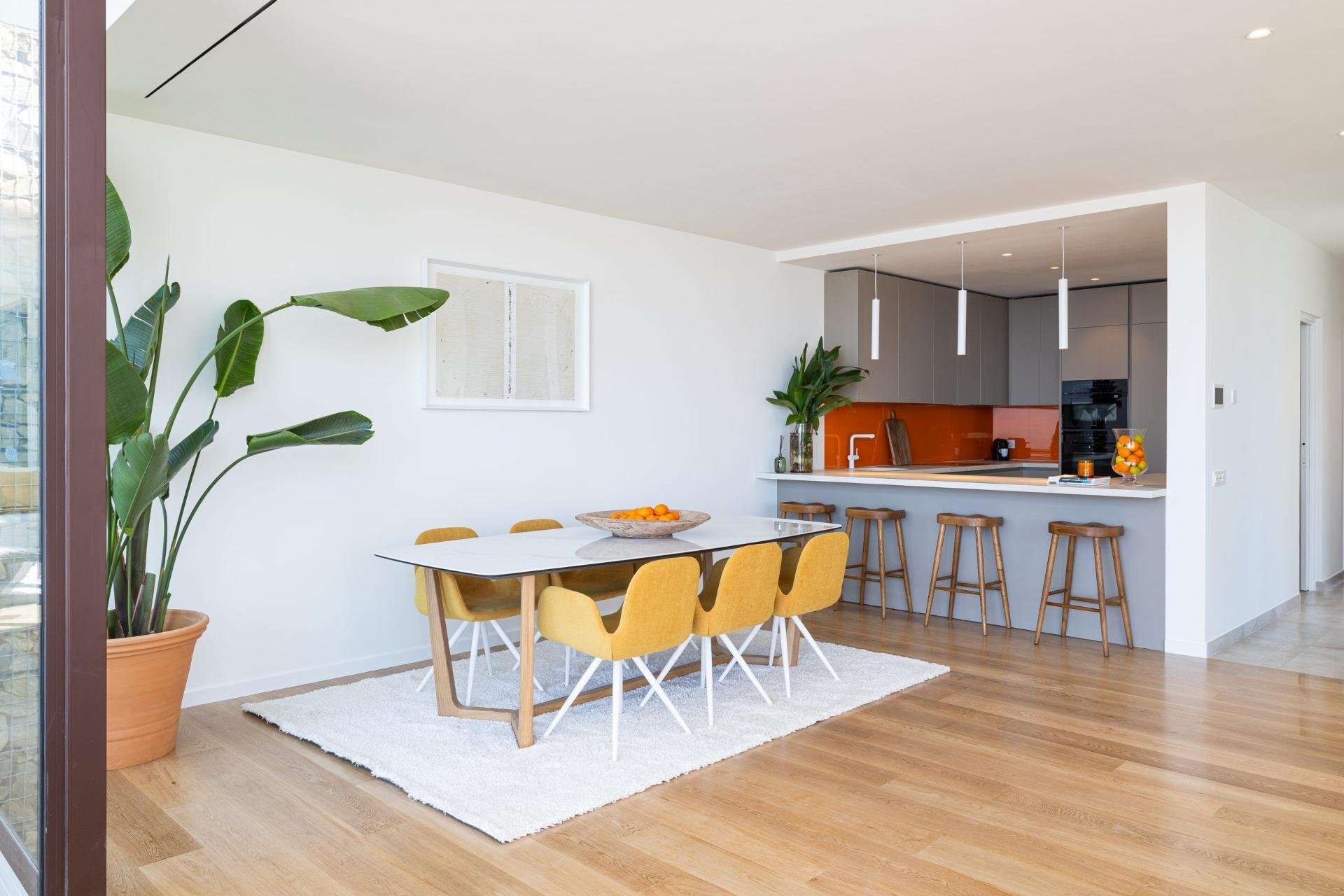 Neue Gebäude - Town House -
Fuengirola - Higueron