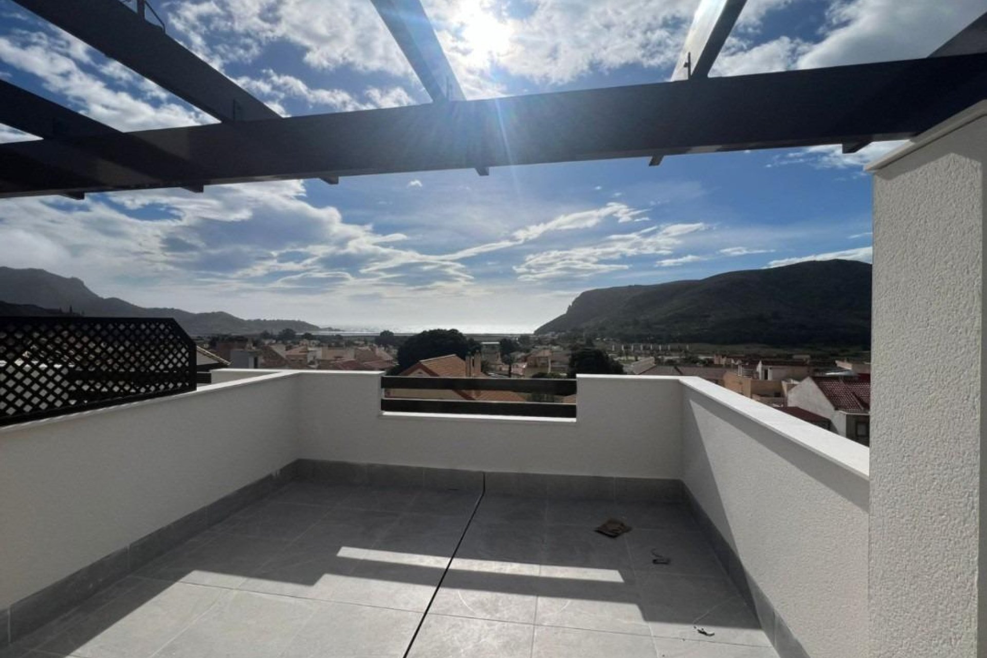 Neue Gebäude - Town House -
La Union - centro