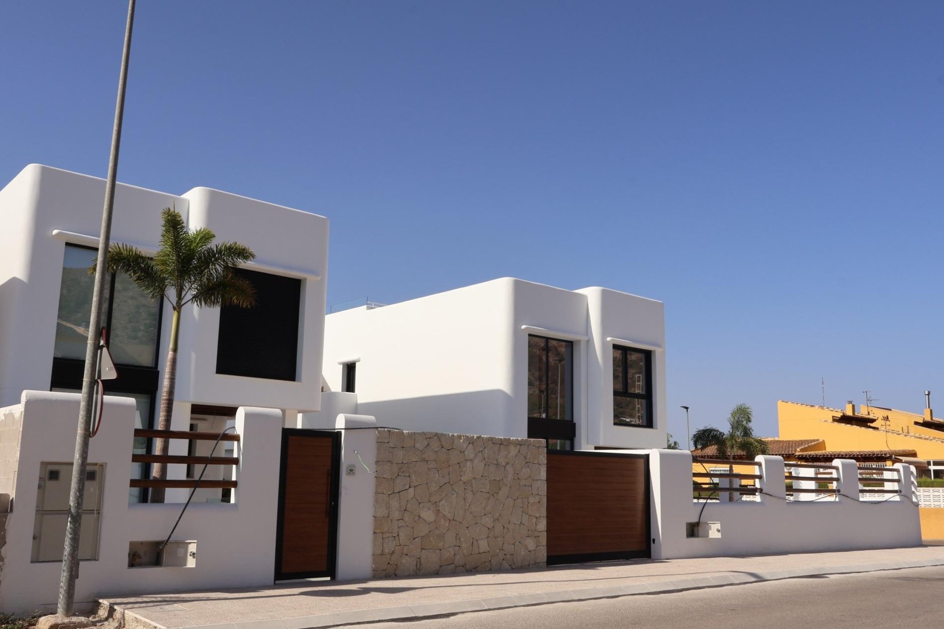 Neue Gebäude - Villa -
Alfas del Pí - El Albir