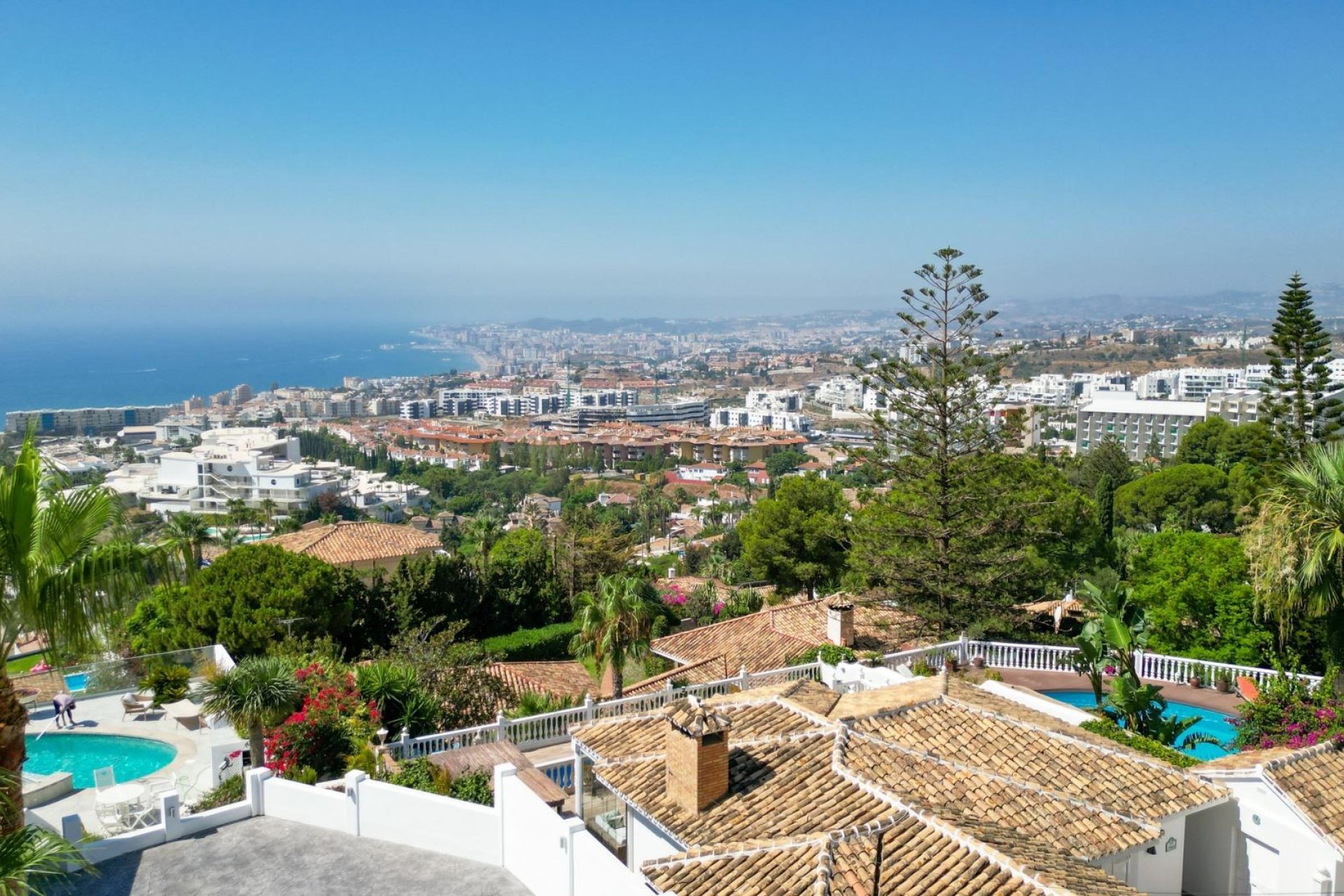 Neue Gebäude - Villa -
Benalmádena - La Capellanía