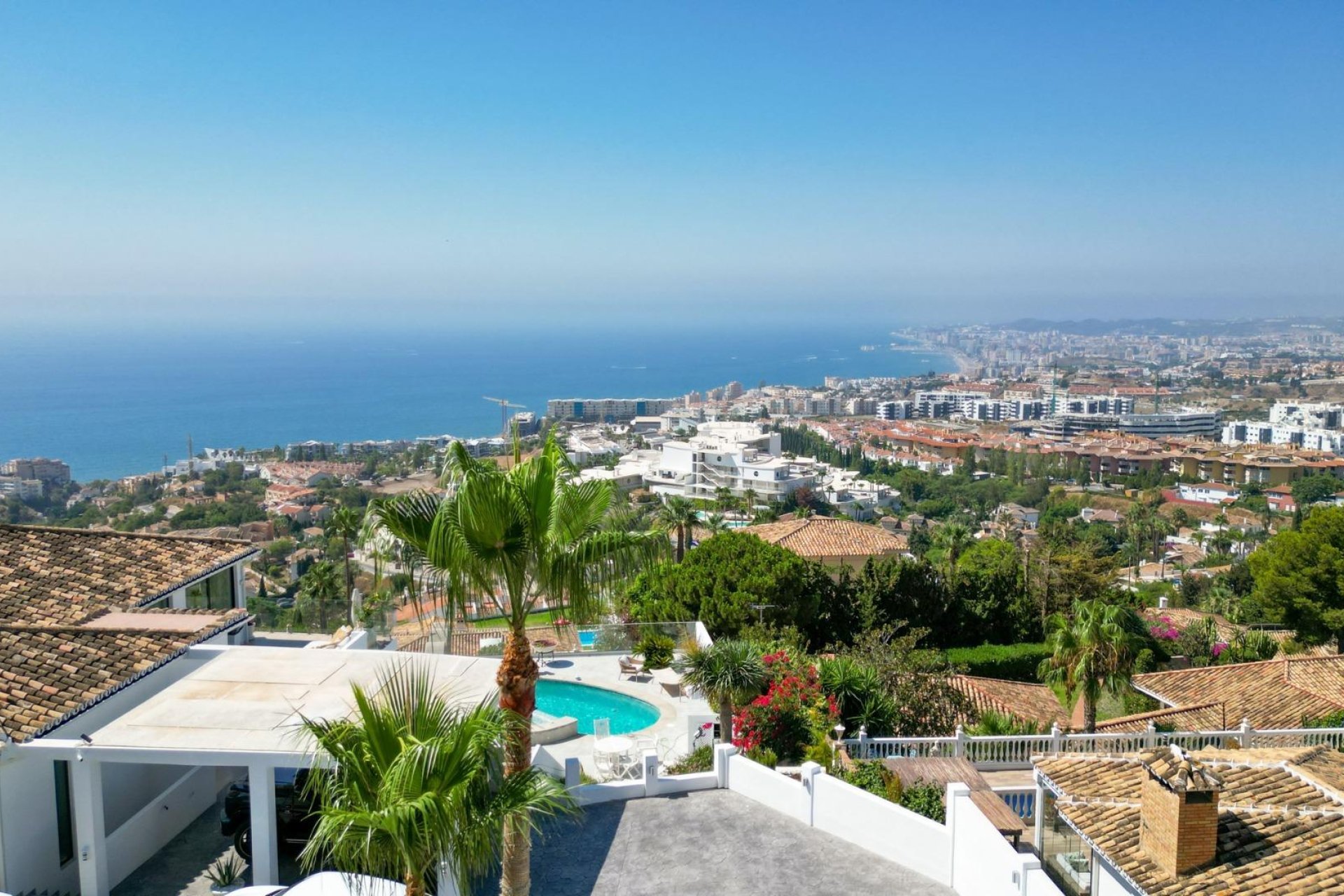 Neue Gebäude - Villa -
Benalmádena - La Capellanía