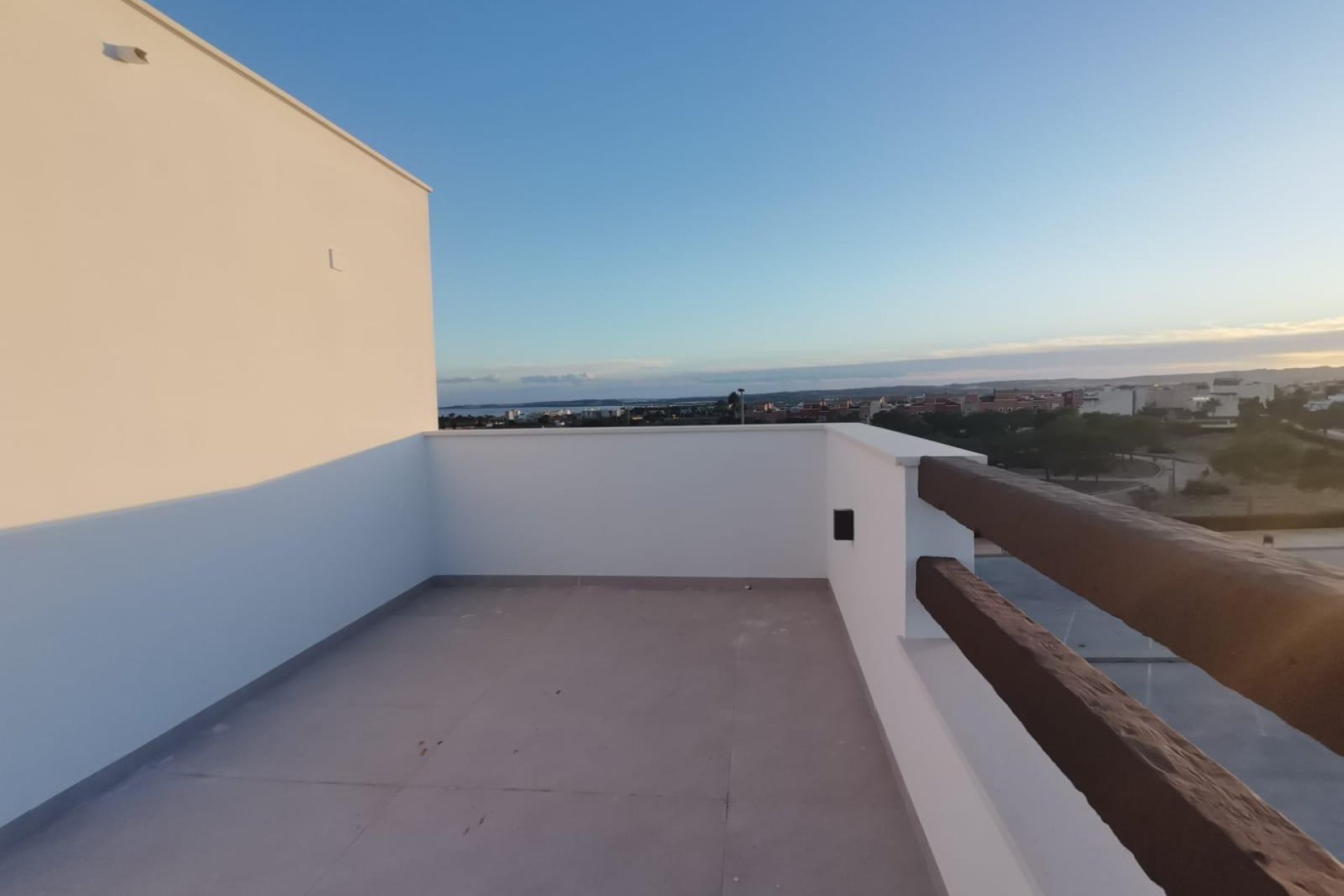 Neue Gebäude - Villa -
Los Montesinos - La Herrada