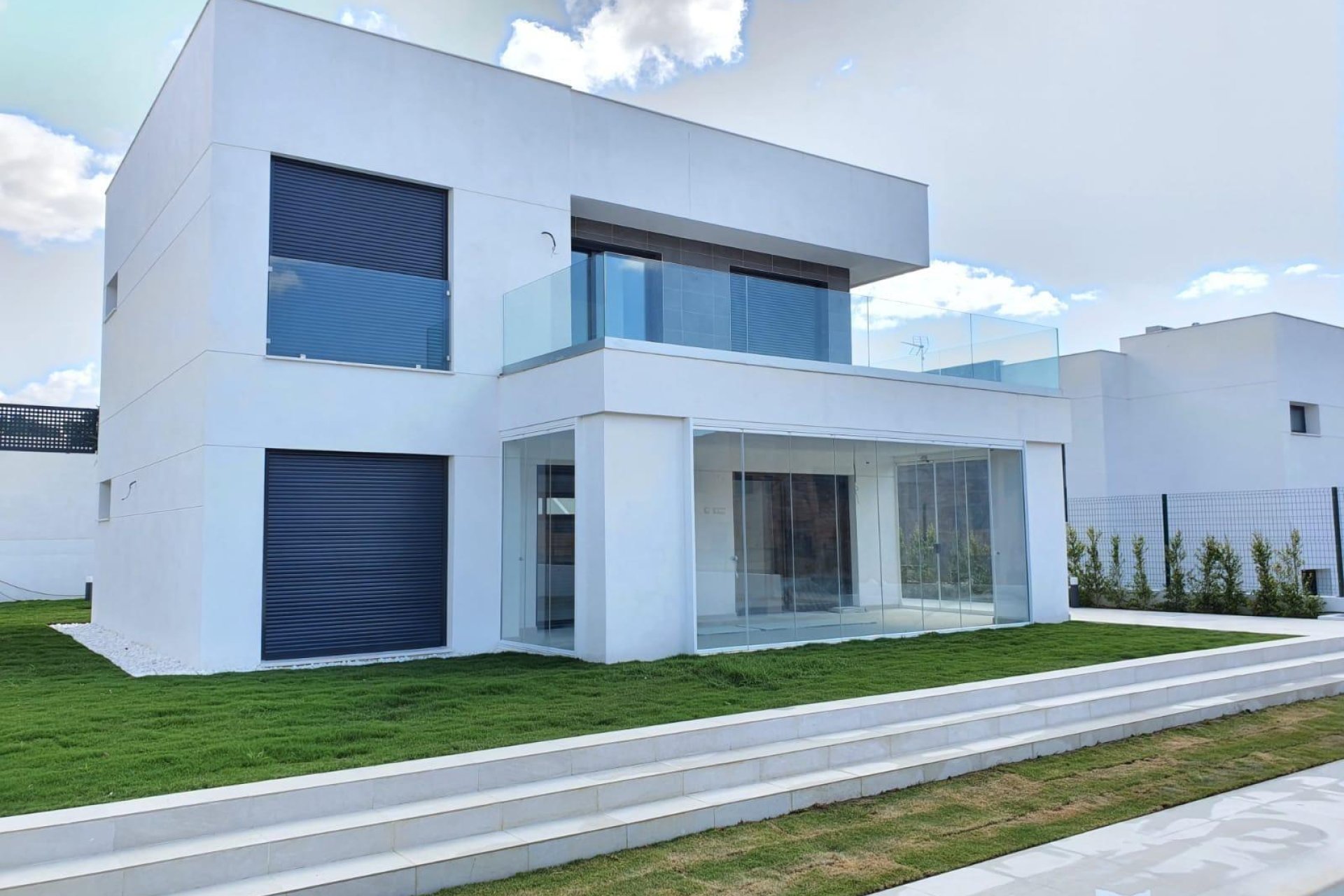 Neue Gebäude - Villa -
Manilva - La Duquesa