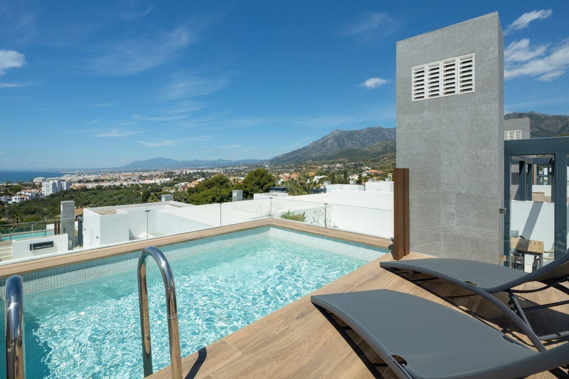Neue Gebäude - Villa -
Marbella - Rio Real Golf