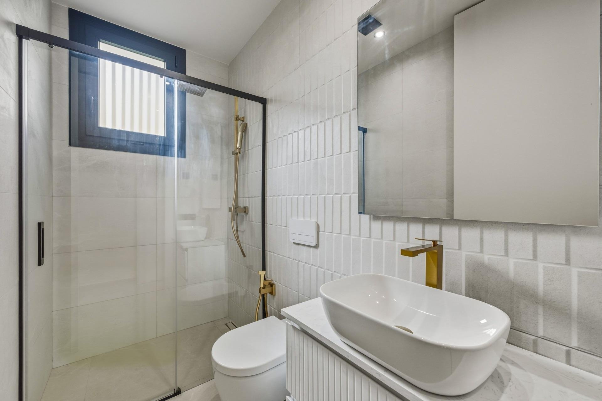 Neue Gebäude - Villa -
Polop - La Alberca