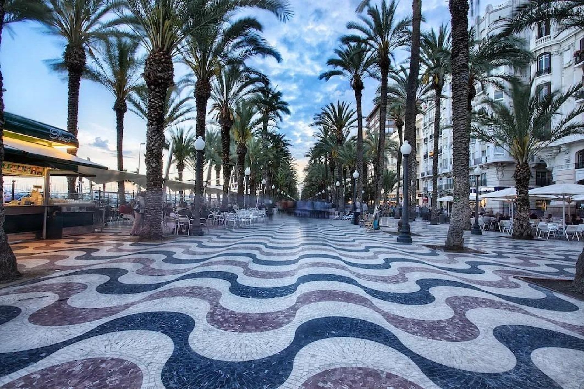 Neue Gebäude - Wohnung -
Alicante - Benalua